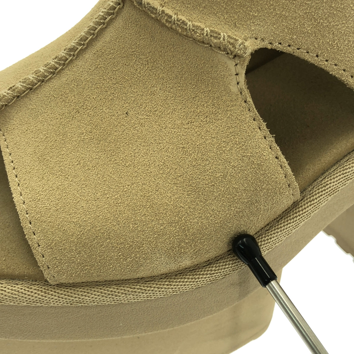 UGG New Heights 厚底 T 型帶涼鞋 | 尺寸 23 | 女款