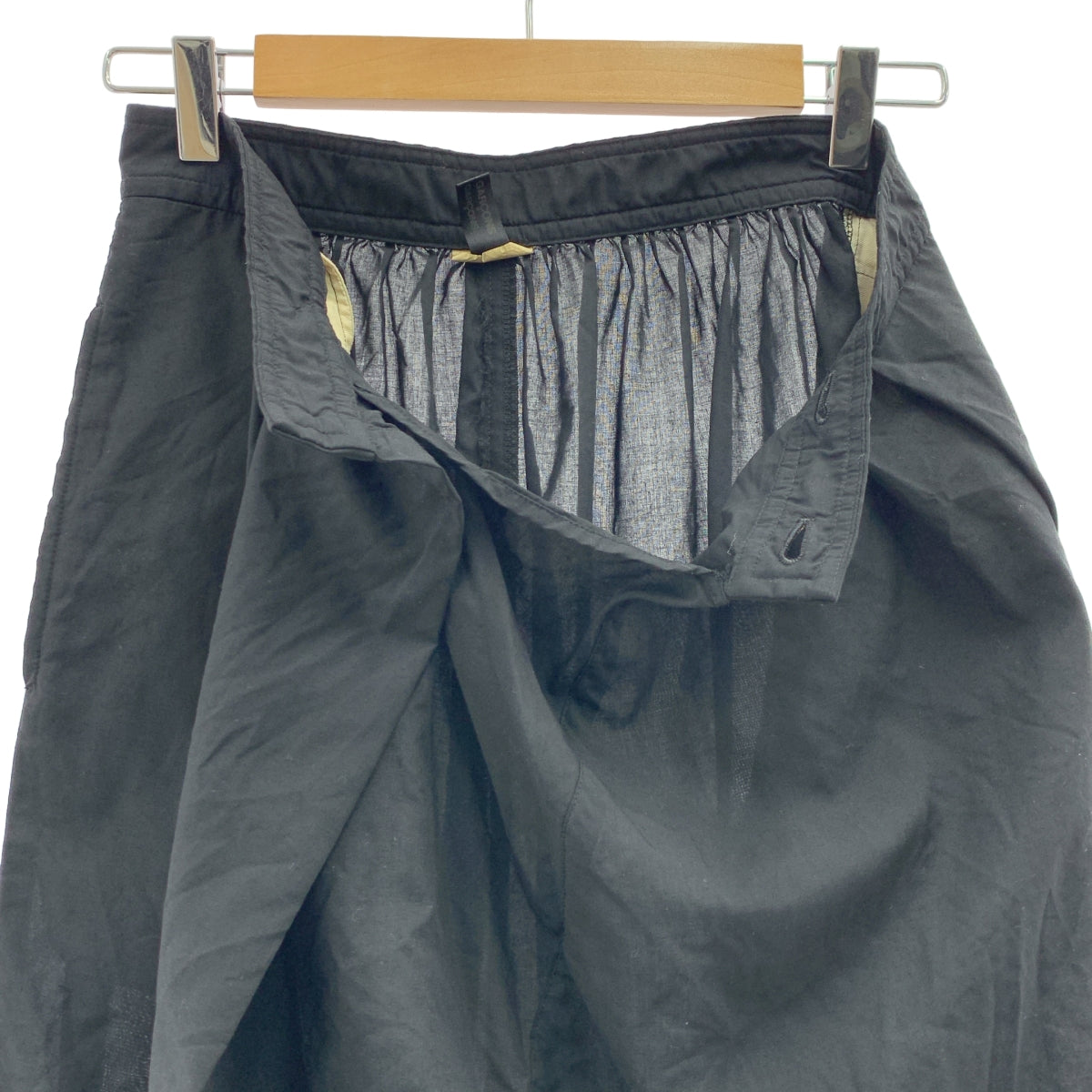 COMME des GARCONS | 2016 春夏系列 | 特別設計的雙褶後擺寬褲 | XS 碼 |