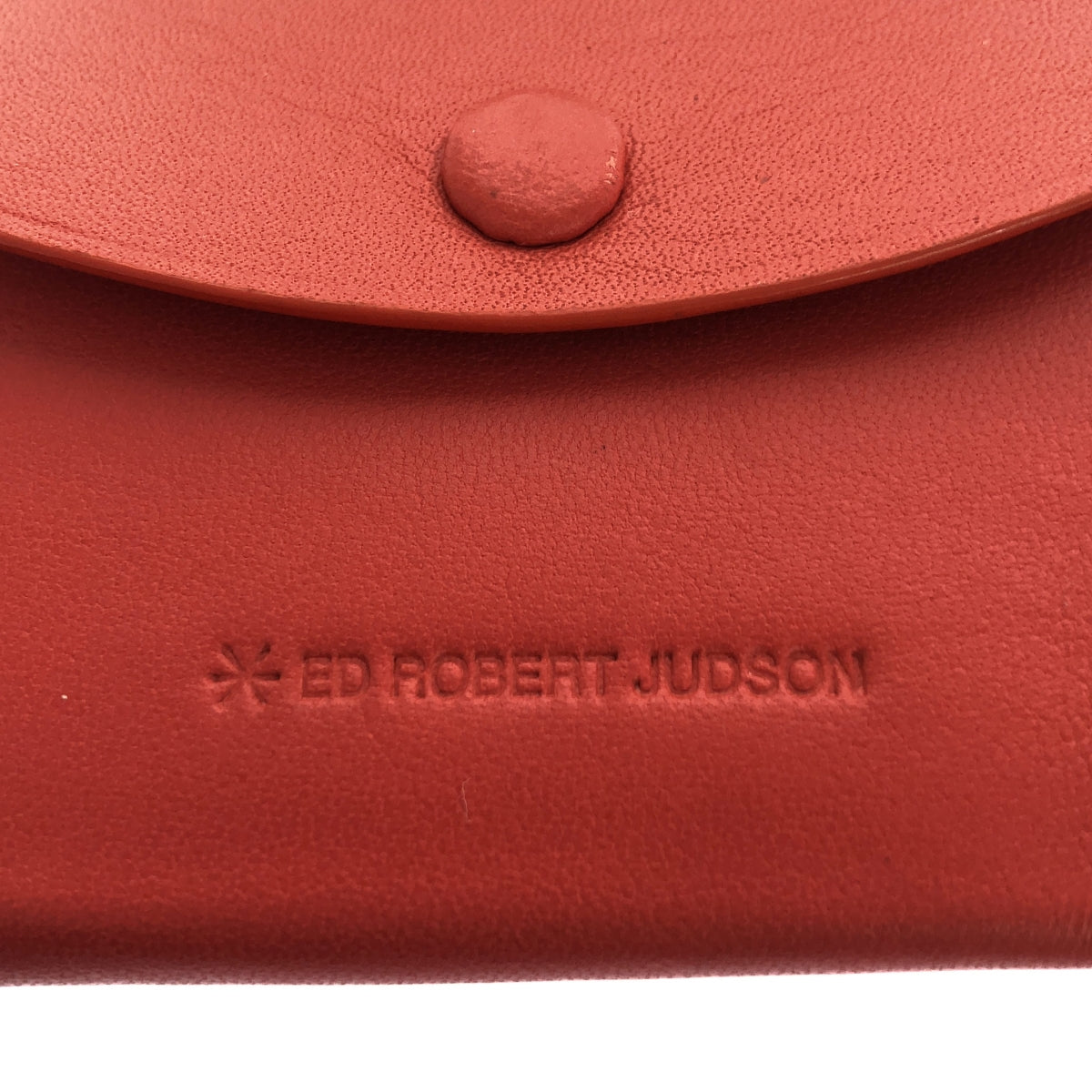 ED ROBERT JUDSON | DERRICK SHACKLE TRIFOLD WALLET | Red | Men's