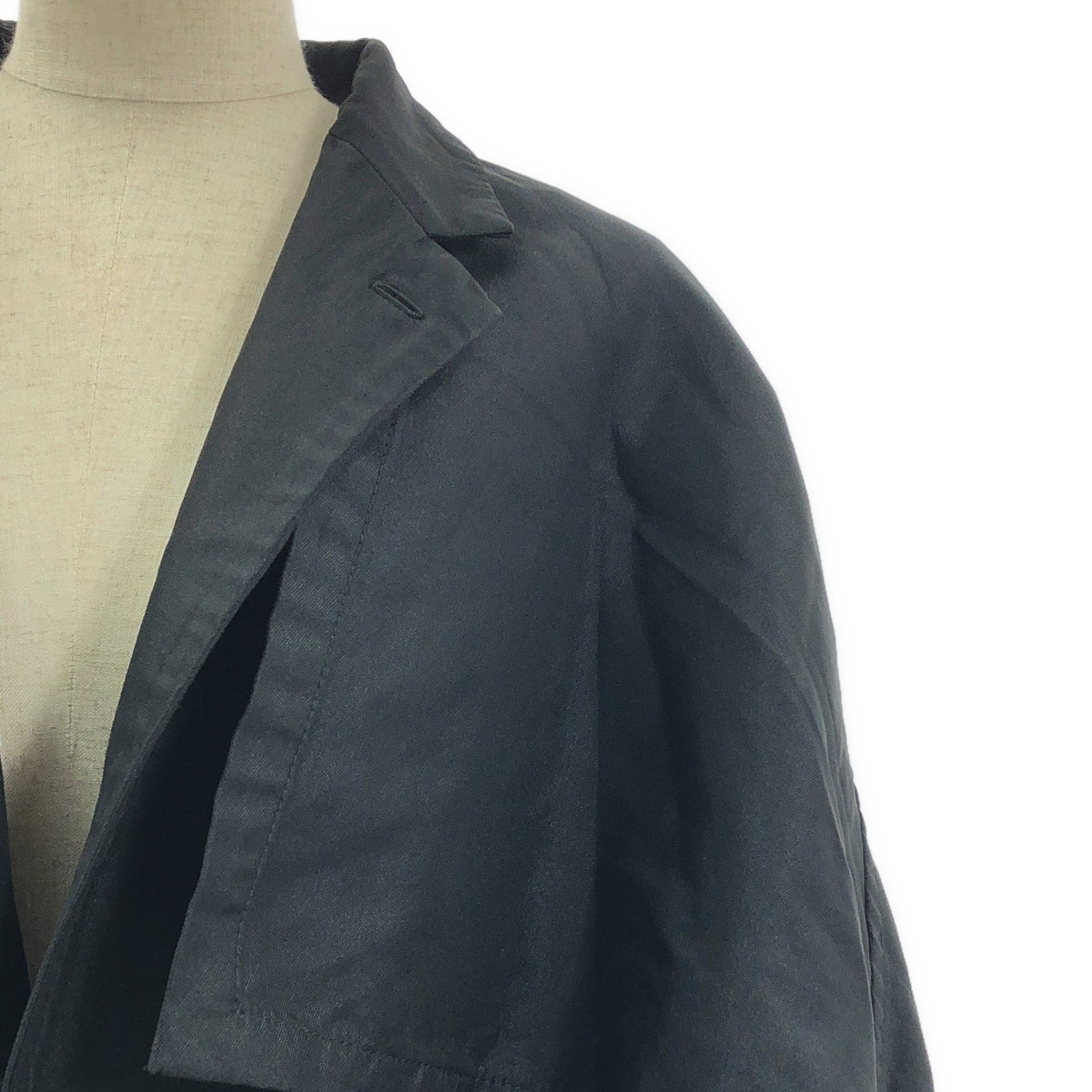 [狀況良好] COMME des GARÇONS HOMME PLUS | 2020 秋冬 |耐色/聚酯縮水染色斗篷外套|尺寸 M |黑色|男士