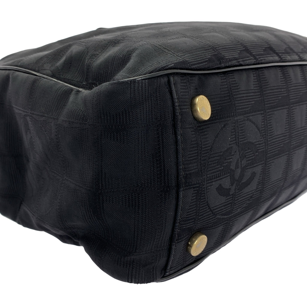 香奈兒 | A15828 新款旅遊系列尼龍提花迷你波士頓包 |