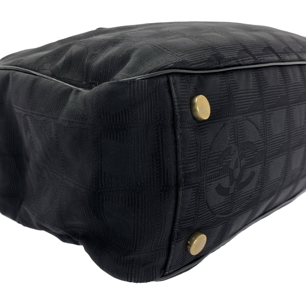 香奈兒 | A15828 新款旅遊系列尼龍提花迷你波士頓包 |