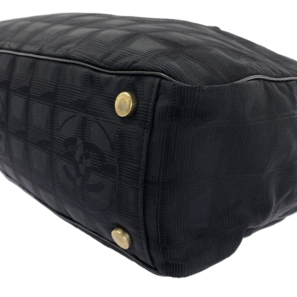 香奈兒 | A15828 新款旅遊系列尼龍提花迷你波士頓包 |