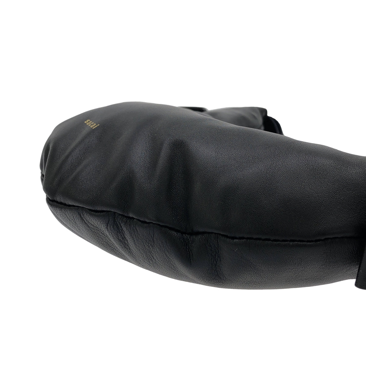 【미품】 sacai / 사카이 | 2023SS | Neck Pillow Bag / 로고 가죽 숄더백 | 블랙 | 여성