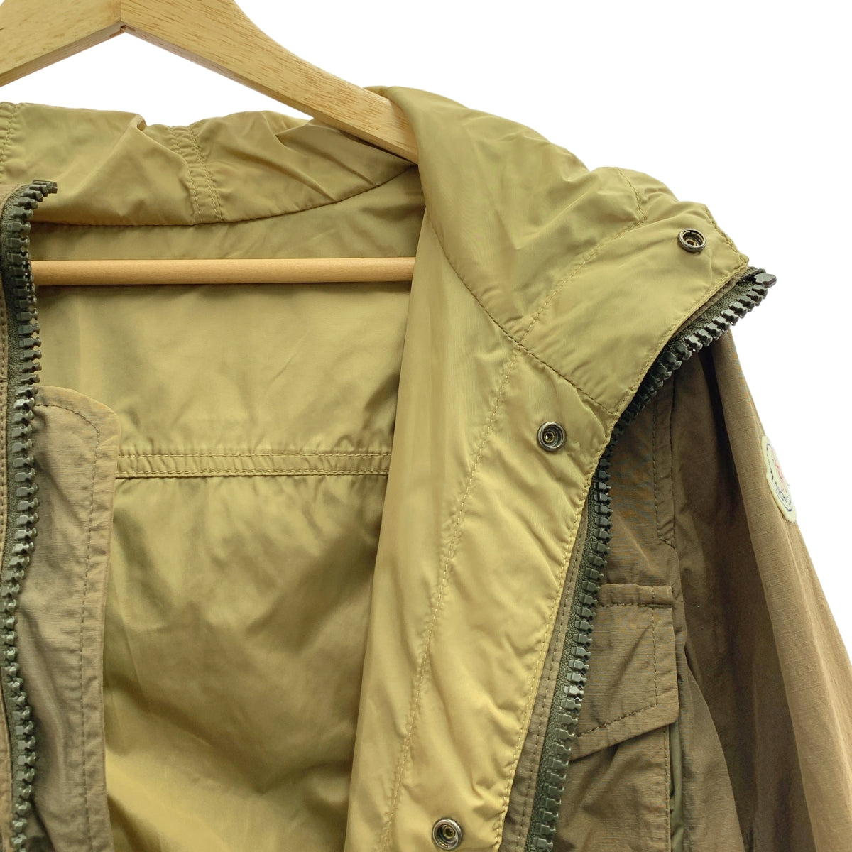 MONCLER / Moncler | ROY GIUBBOTTO 내부 아우터가있는 나일론 후드 밀리터리 재킷 | 1 | 남성