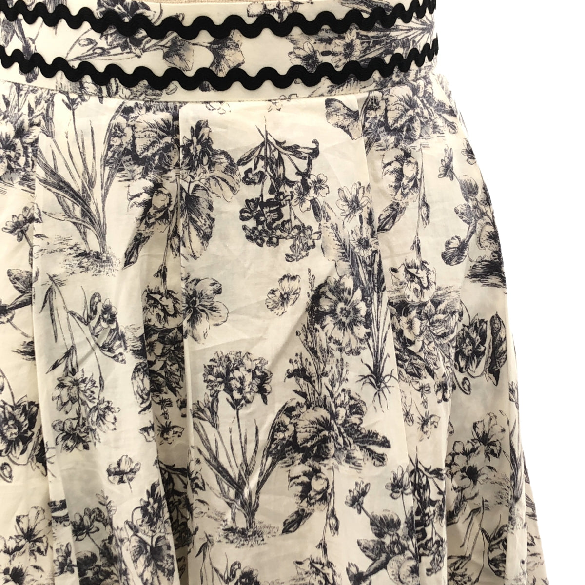 【美品】  SEVEN TEN by MIHO KAWAHITO / セブンテンバイミホカワヒト | 2024SS | トワルドジュイプリント スカート | S | ブラック | レディース