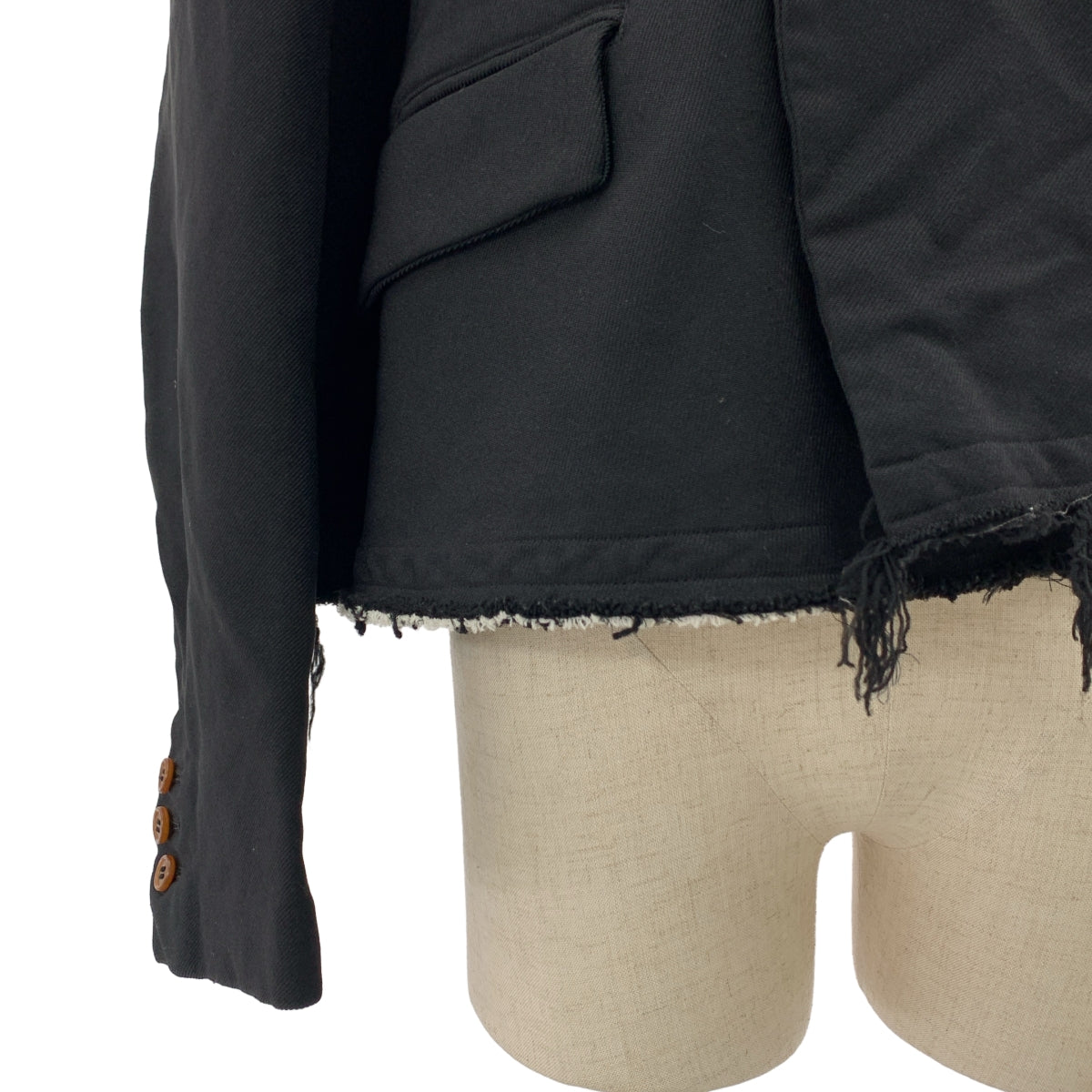 【美品】  COMME des GARCONS / コムデギャルソン | 2023SS | ポリエステル 製品加工 変形 断ち切り シングル オーバー ジャケット | S | ブラック | レディース