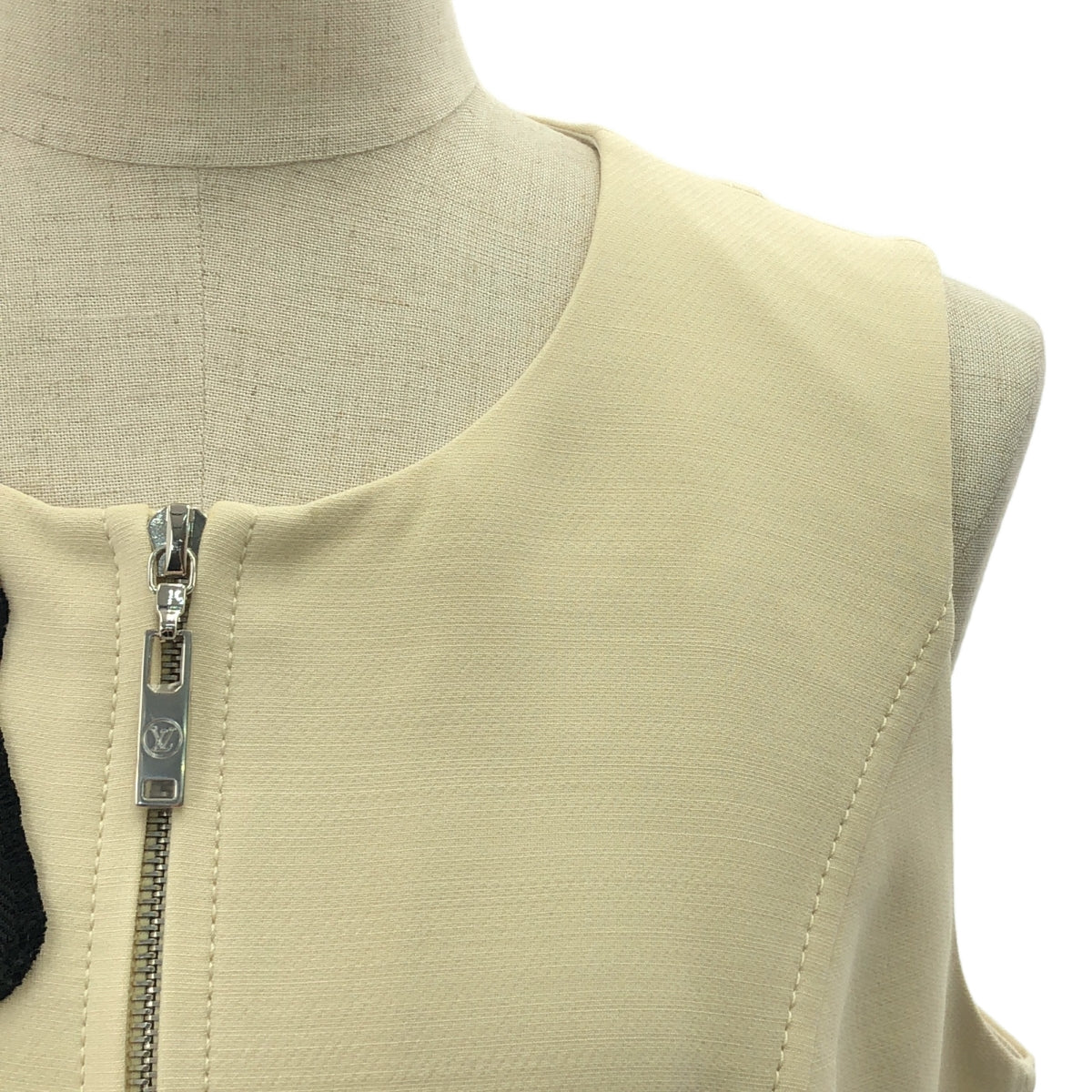 【신품】 Louis Vuitton / 루이비통 | 프론트 Zip 패치 원피스 | 38 | 아이보리 | 여성