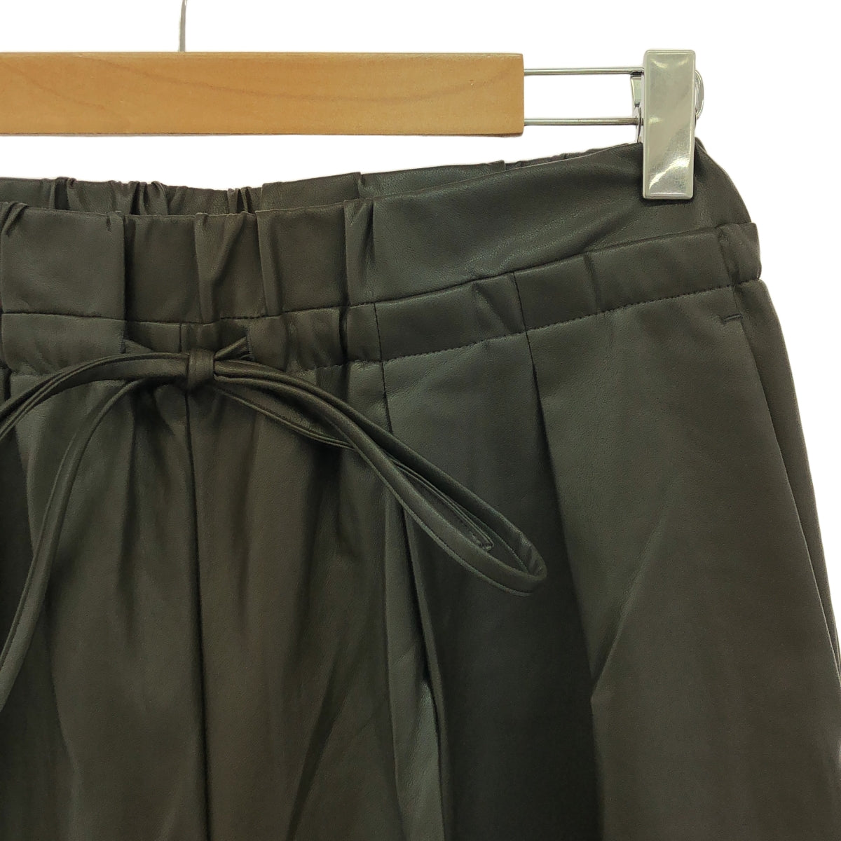 【미품】 AP STUDIO / 에피 스튜디오 | 2024AW | 드로우 스트링 2 택 가죽 라이크 이지 팬츠 | F | 브라운 | 여성