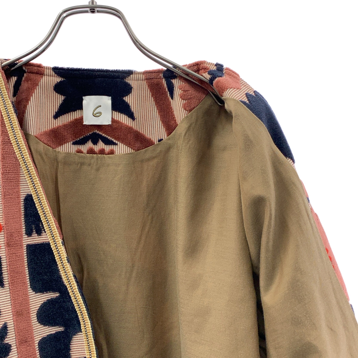 6(ROKU) / 로쿠 | PILE CUT JACQUARD JACKET 노카라 재킷 | 38 | 핑크/네이비 | 여성