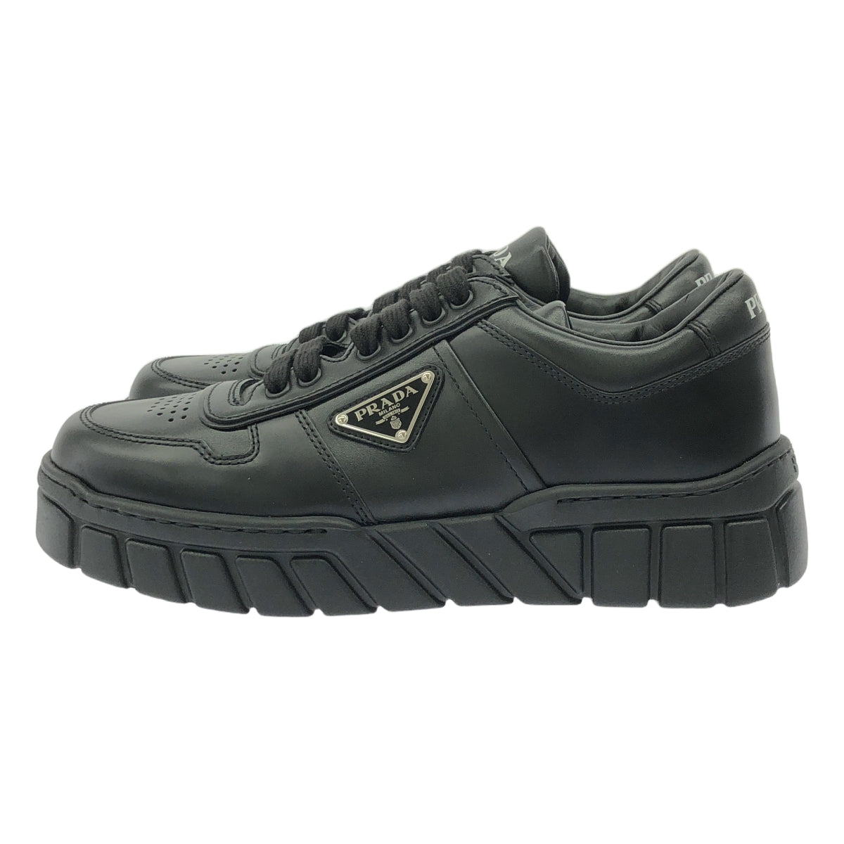 [新品] PRADA / 普拉達 |三角形標誌皮革運動鞋 |運動鞋 | 6 |黑色 |女性的