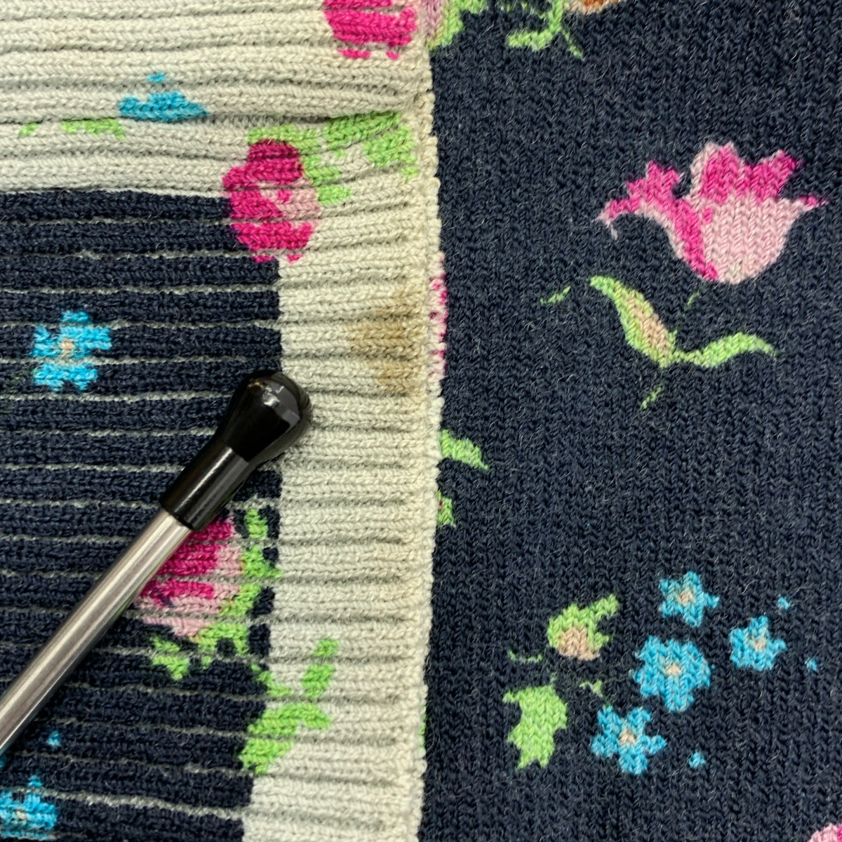 tricot COMME des GARCONS / 트리코 콤 데 갤슨 | 2005AW | 울 총무늬 꽃 니트 스웨터 |