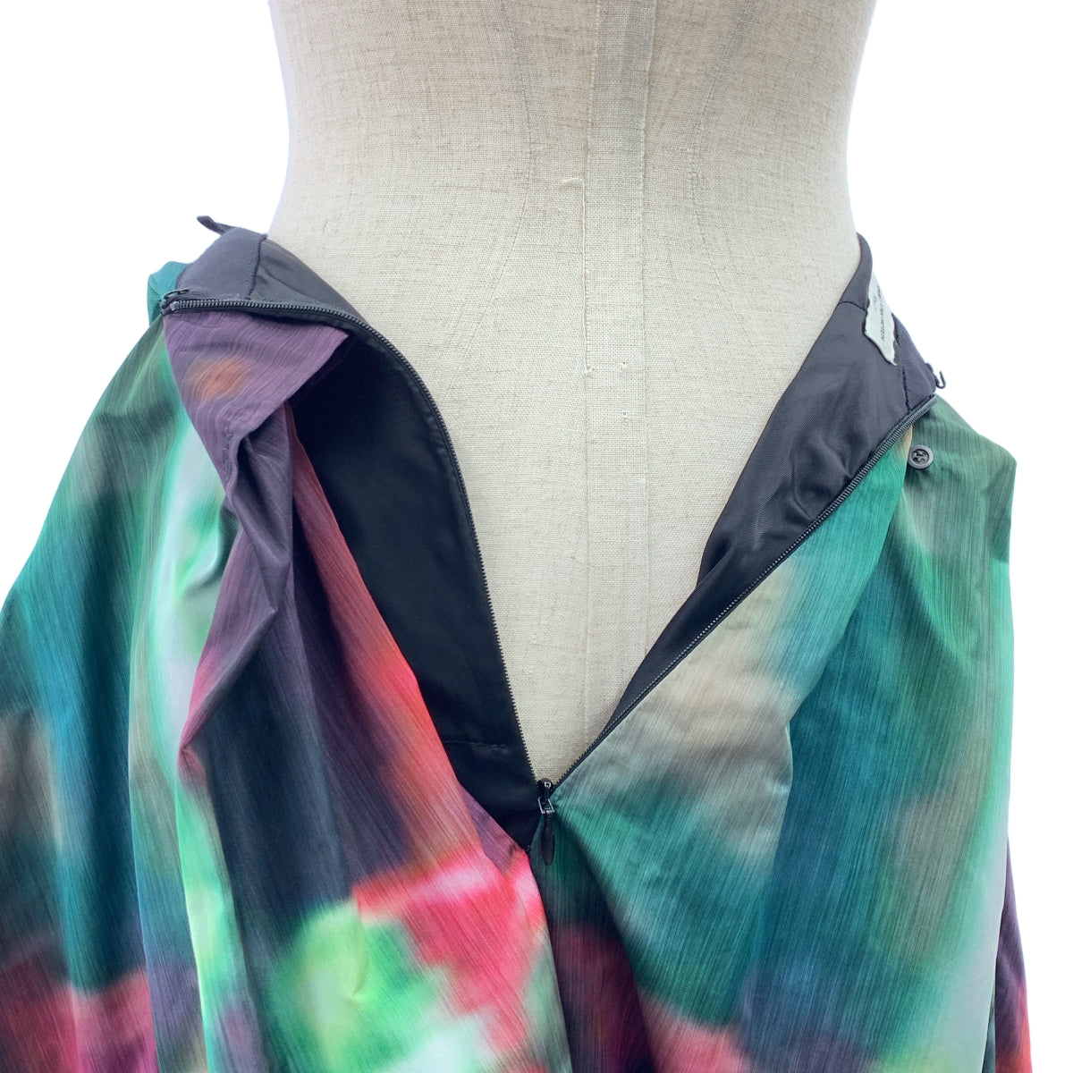 DRIES VAN NOTEN / 드리스 반 노텐 | 2022SS | 그라데이션 입체 볼륨 백 Zip 드레스 원피스 / 안감 포함 | 34 | 여성