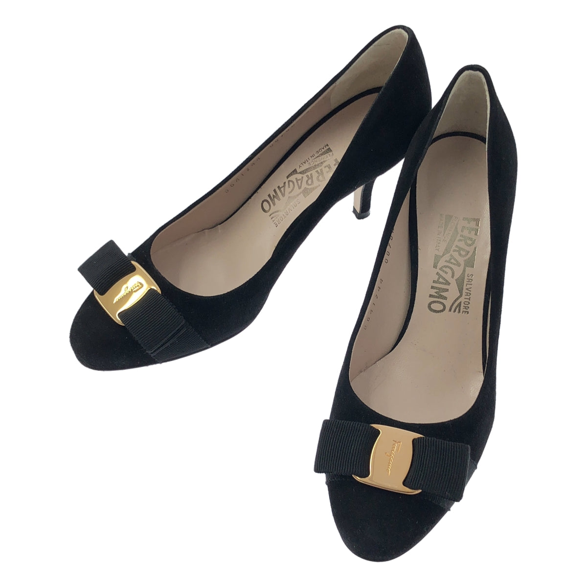 [狀況極佳] Salvatore Ferragamo | 緞帶絨面革高跟鞋 | 5D | 黑色/金色 | 女款