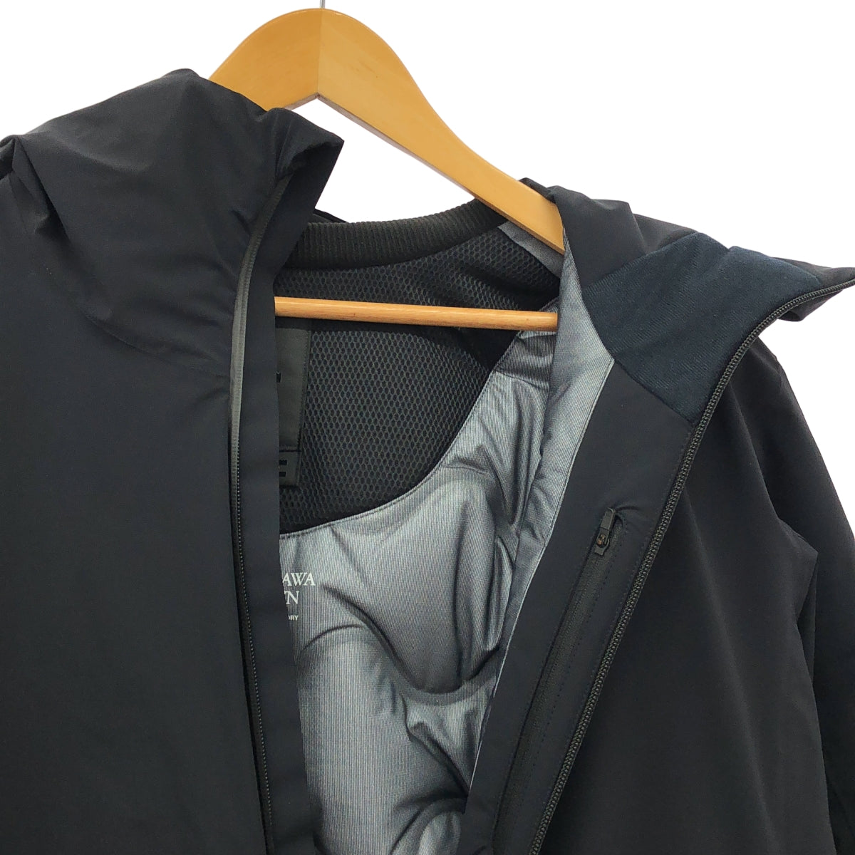 DSCENTE ALLTERRAIN | MIZUSAWA 隱形輕盈羽絨外套 INV-06 | 男款 | L 碼