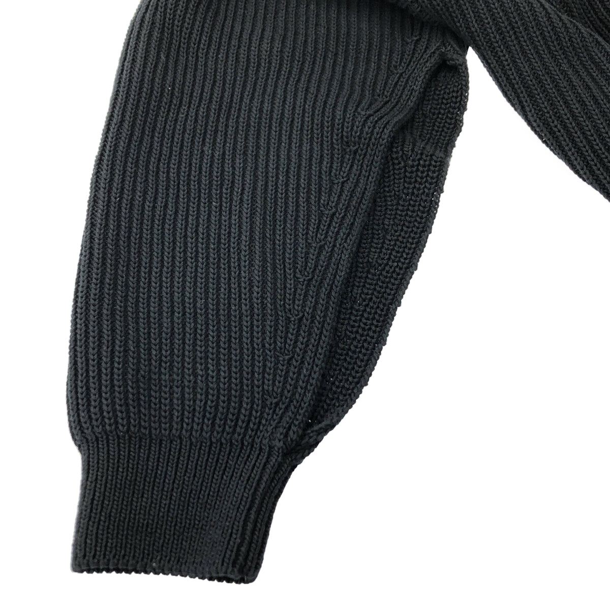 Deuxieme Classe / 두지엠 클래스 | Design Sleeve Cropped 리브 V 넥 풀오버 | 블랙 |