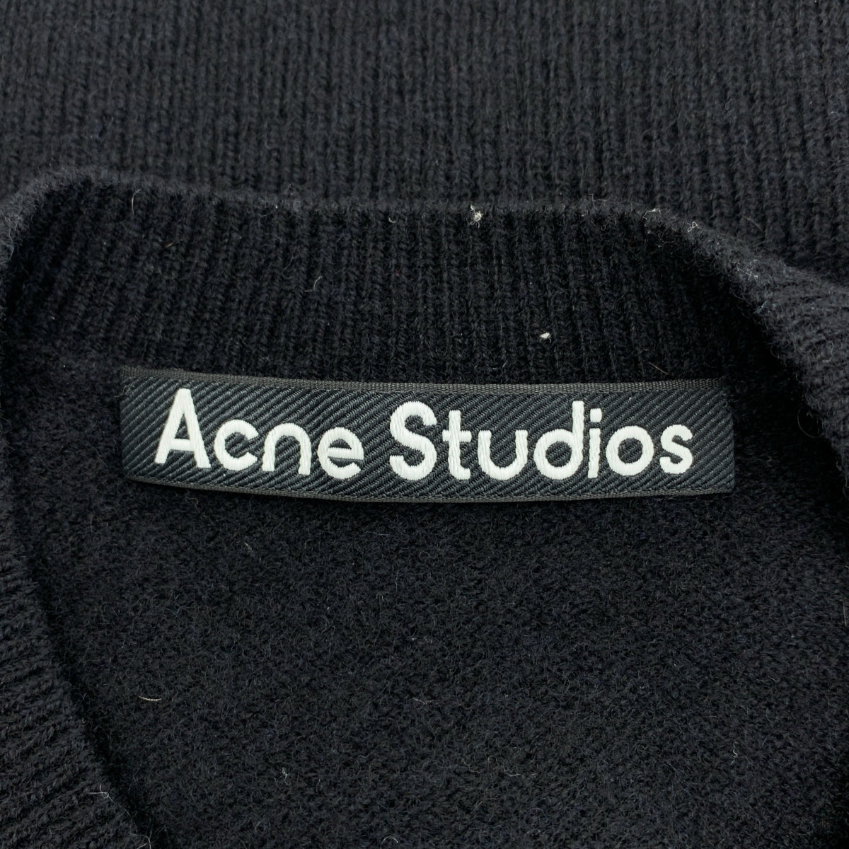 Acne Studios / 여드름 스튜디오 | 울 아이콘 크루넥 카디건 | S |