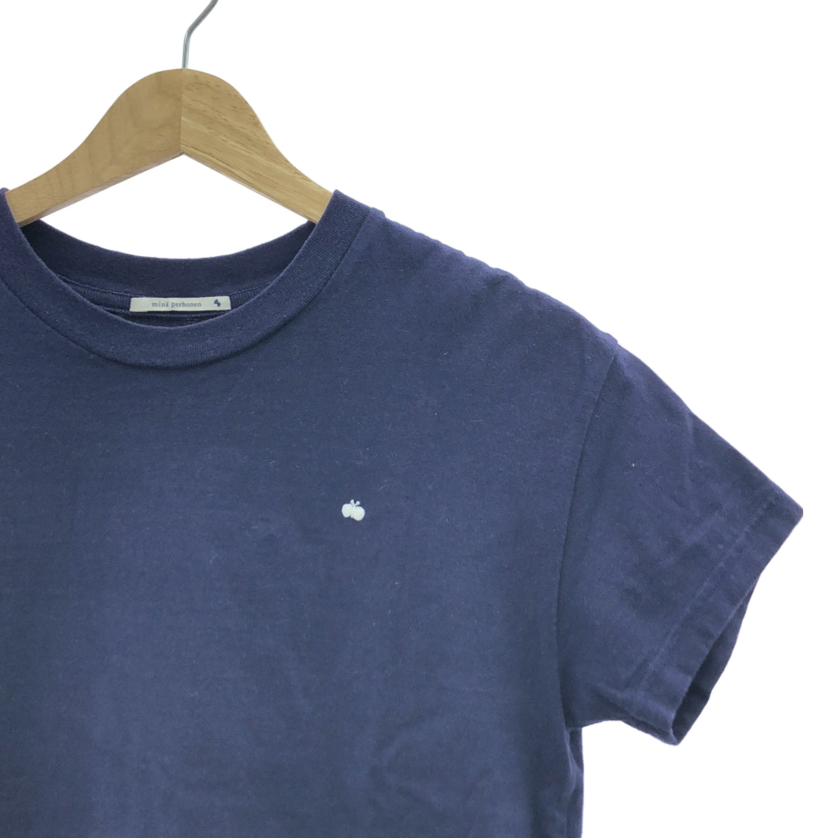mina perhonen / ミナペルホネン | 2024SS | bien / ワンポイントちょうちょ エンブロイダリー  Tシャツ カットソー | 150 | ネイビー | レディース