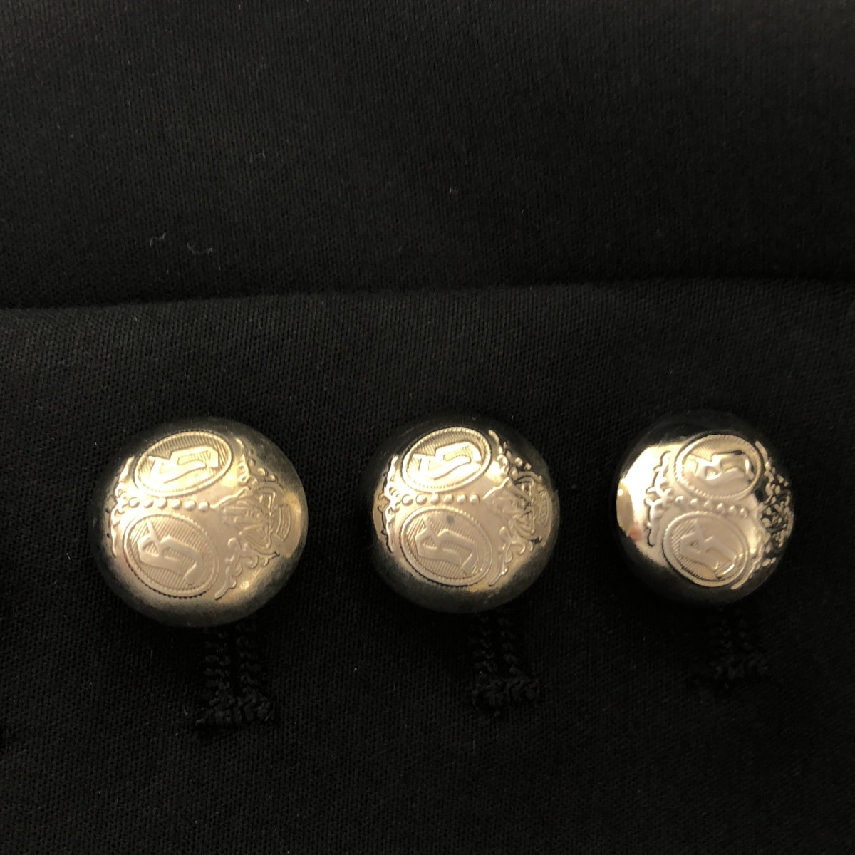 GUCCI | 標誌連結 2B 訂製外套 | 全襯裡 | 尺寸 44 | 黑色 | 女款