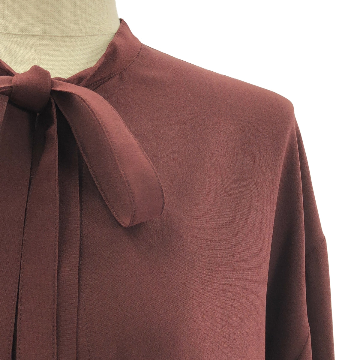 HERMES / 헤르메스 | 실크 보우타이 블라우스 | 34 | 여성