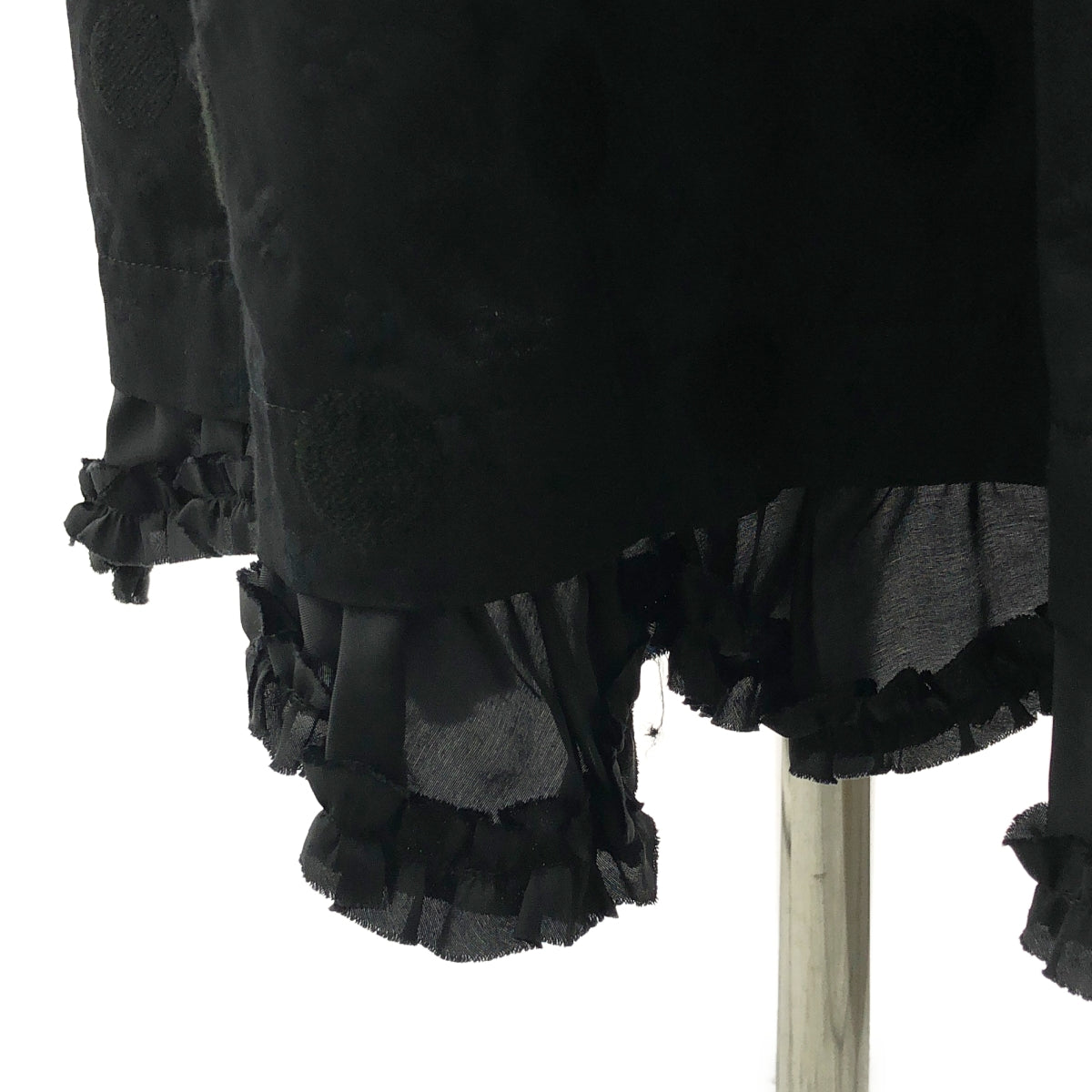 COMME des GARÇONS | 經編布料2019 秋冬 |圓點褶皺荷葉邊對接長裙| SHOPBOP