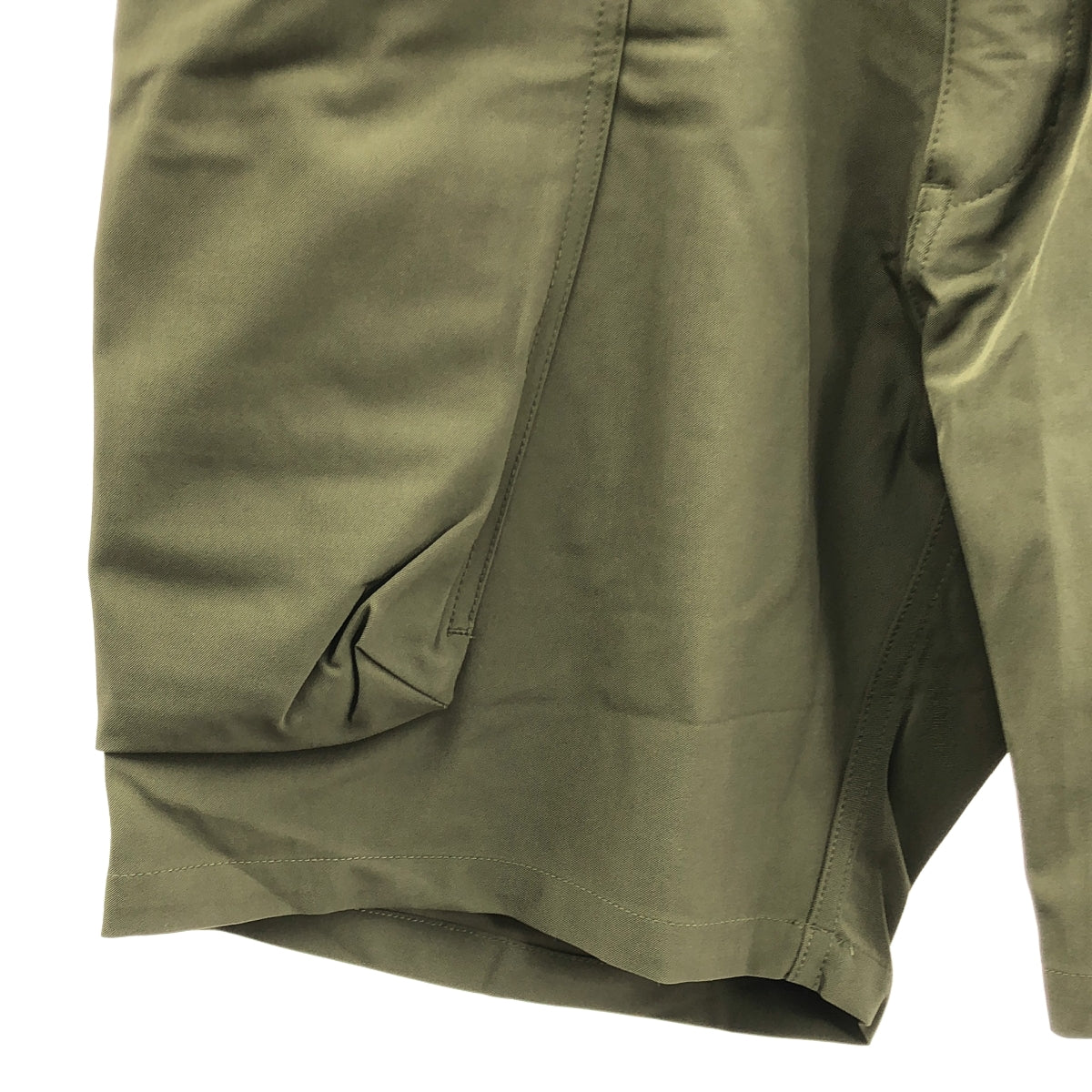 [全新] CMF 戶外服飾 | 2023SS | 運動短褲 | L尺寸 | 卡其色 | 男款