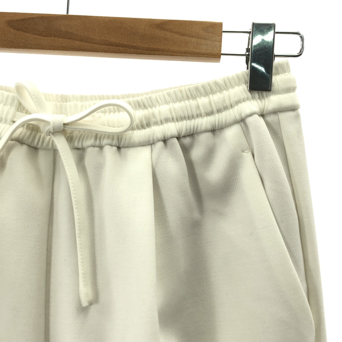 [狀態極佳] yori | 霧面雙十字棒休閒褲 | 36碼 | 白色 | 女款