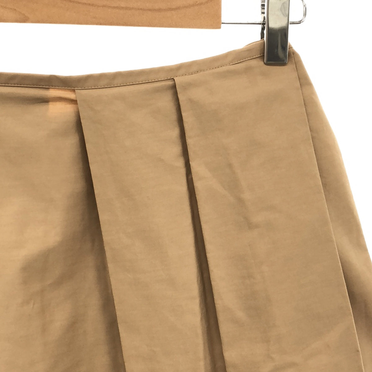 [New] FERRAGAMO | Cotton Tuck Voluminous Skirt | Size 38 | Beige | Women's