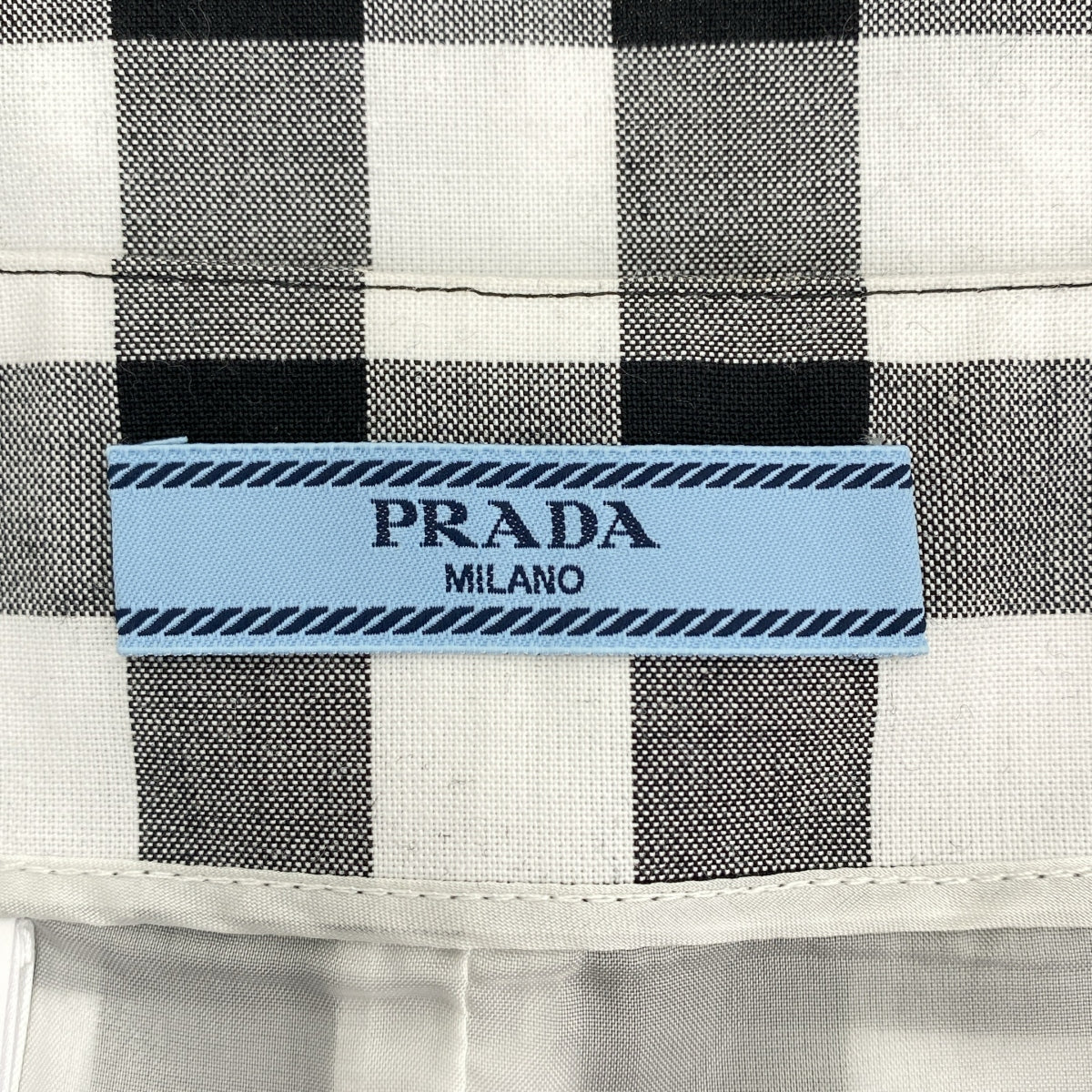 PRADA / 프라다 | 2023SS | 코튼 체크 트라이앵글 슬릿 스커트 | 38S | 블랙 / 화이트 | 여성