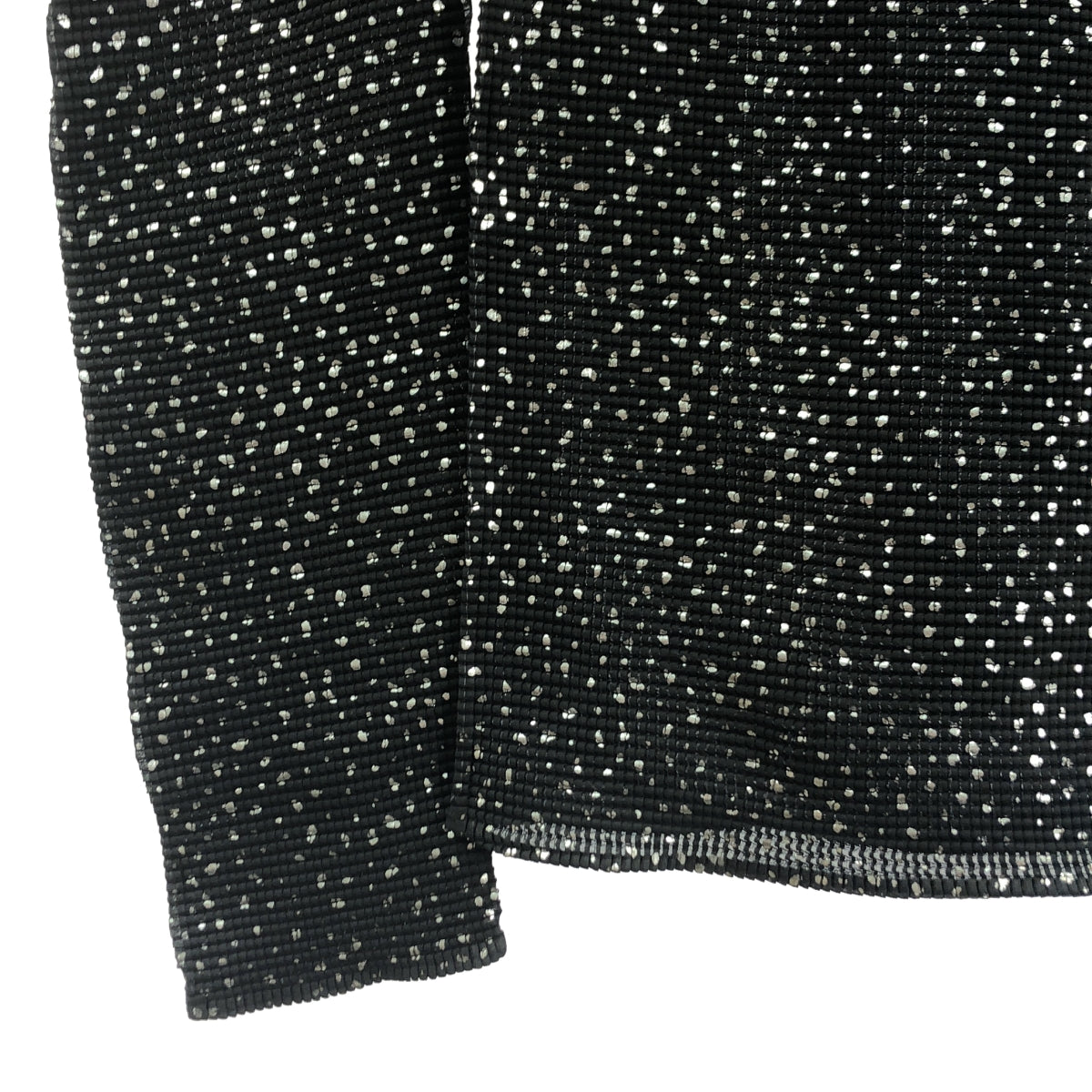 me ISSEY MIYAKE / ミーイッセイミヤケ | 総柄 箔プリント ハイネック