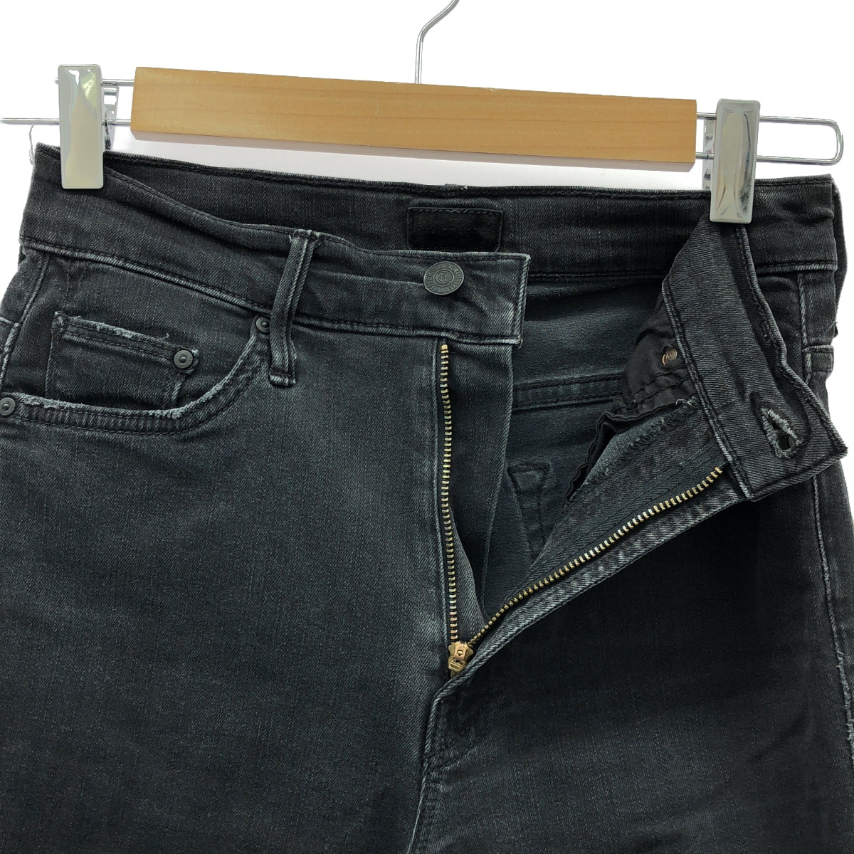 MOTHER / マザー | INSIDER CROP STEP FRAY / カットオフ ブラックデニム スキニーパンツ | 26 | チャコールグレー系 | レディース