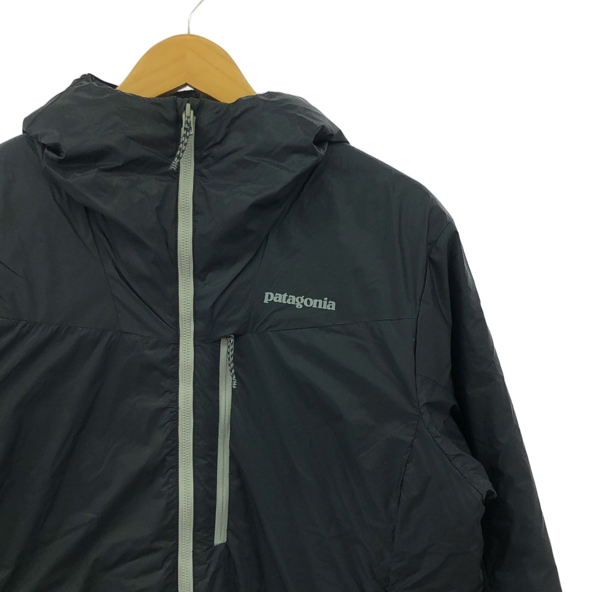 [狀況良好] 巴塔哥尼亞 | 2021AW | 男款 DAS Light 連帽衫 | M | 黑色 | 男款