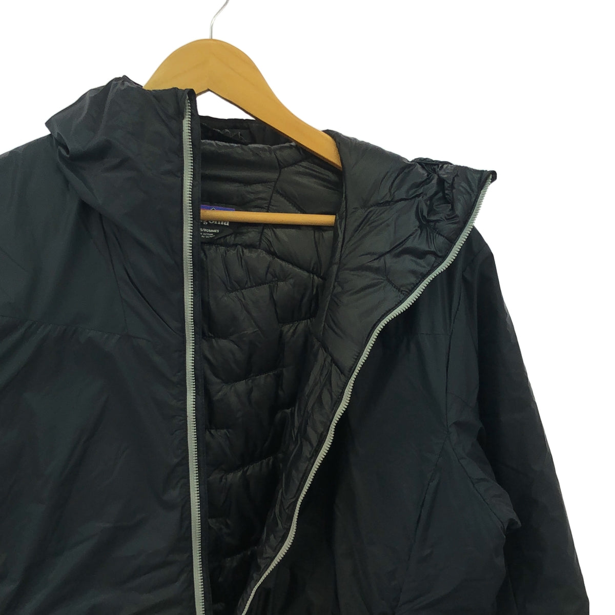 [狀況良好] 巴塔哥尼亞 | 2021AW | 男款 DAS Light 連帽衫 | M | 黑色 | 男款