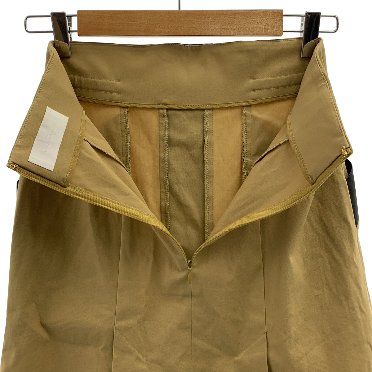 Mame Kurogouchi / 마메쿠로고우치 | High Waisted Chino Skirt 가짜 가죽 전환 하이 웨스트 치노 스커트 | 1 |