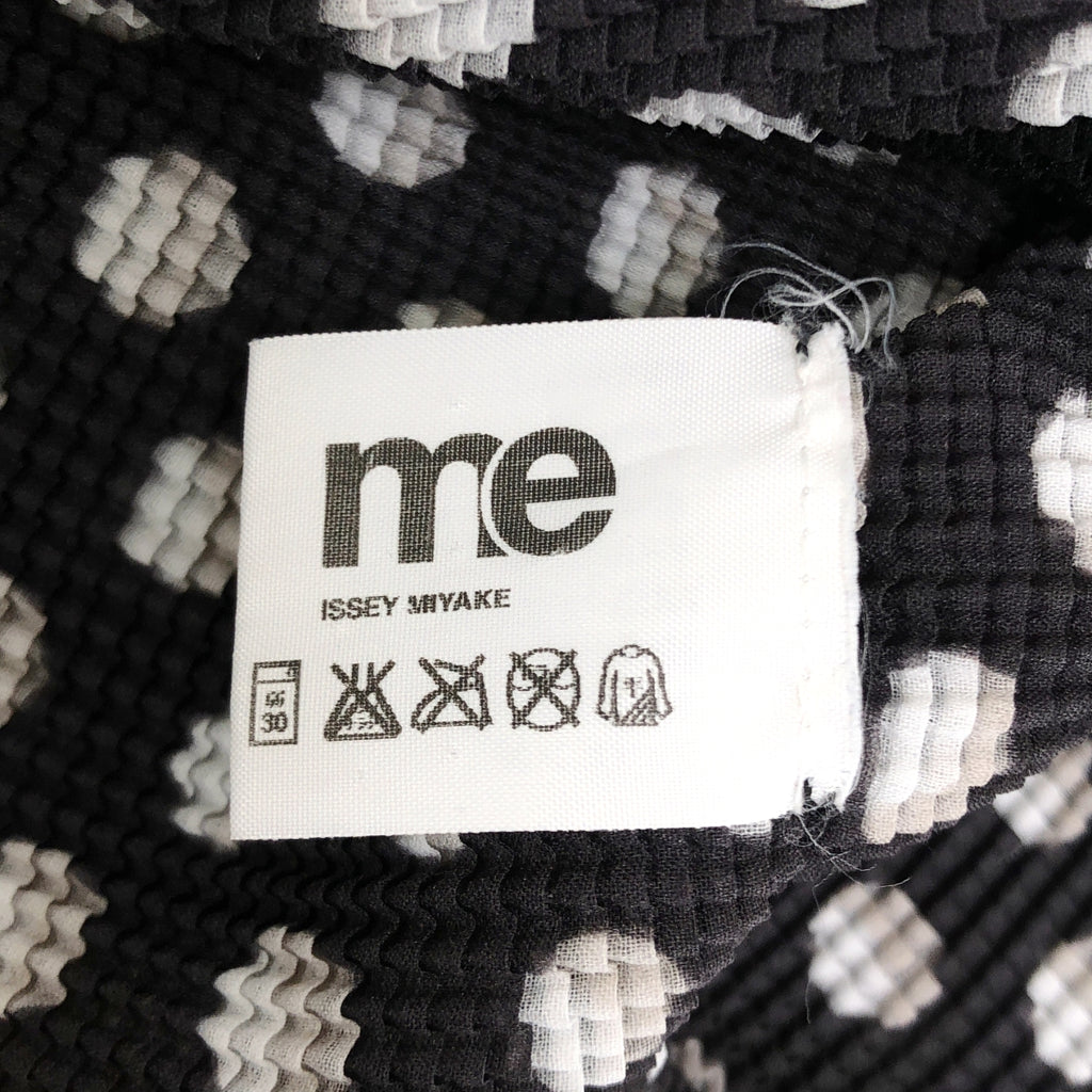 me ISSEY MIYAKE / ミーイッセイミヤケ | 総柄 ハイネック プルオーバー トップス |
