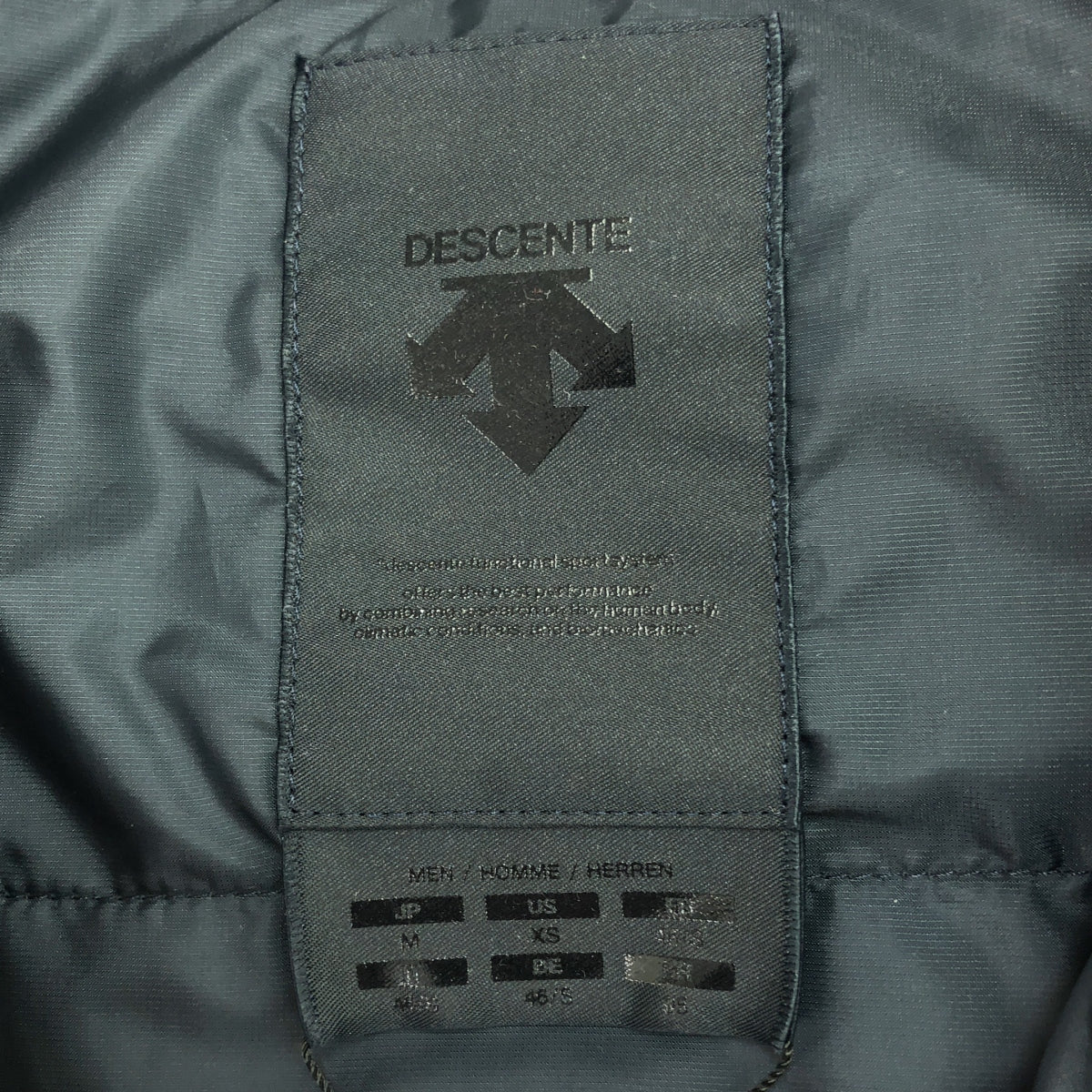 [品相良好] DESCENTE / 迪桑特 | HCS 羽絨外套圓領羽絨外套 | M |海軍 |男士