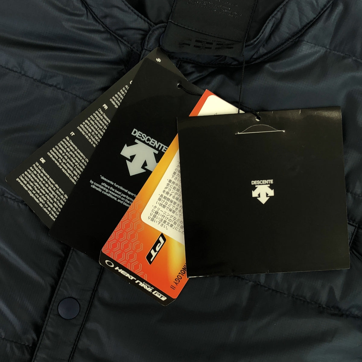 [品相良好] DESCENTE / 迪桑特 | HCS 羽絨外套圓領羽絨外套 | M |海軍 |男士