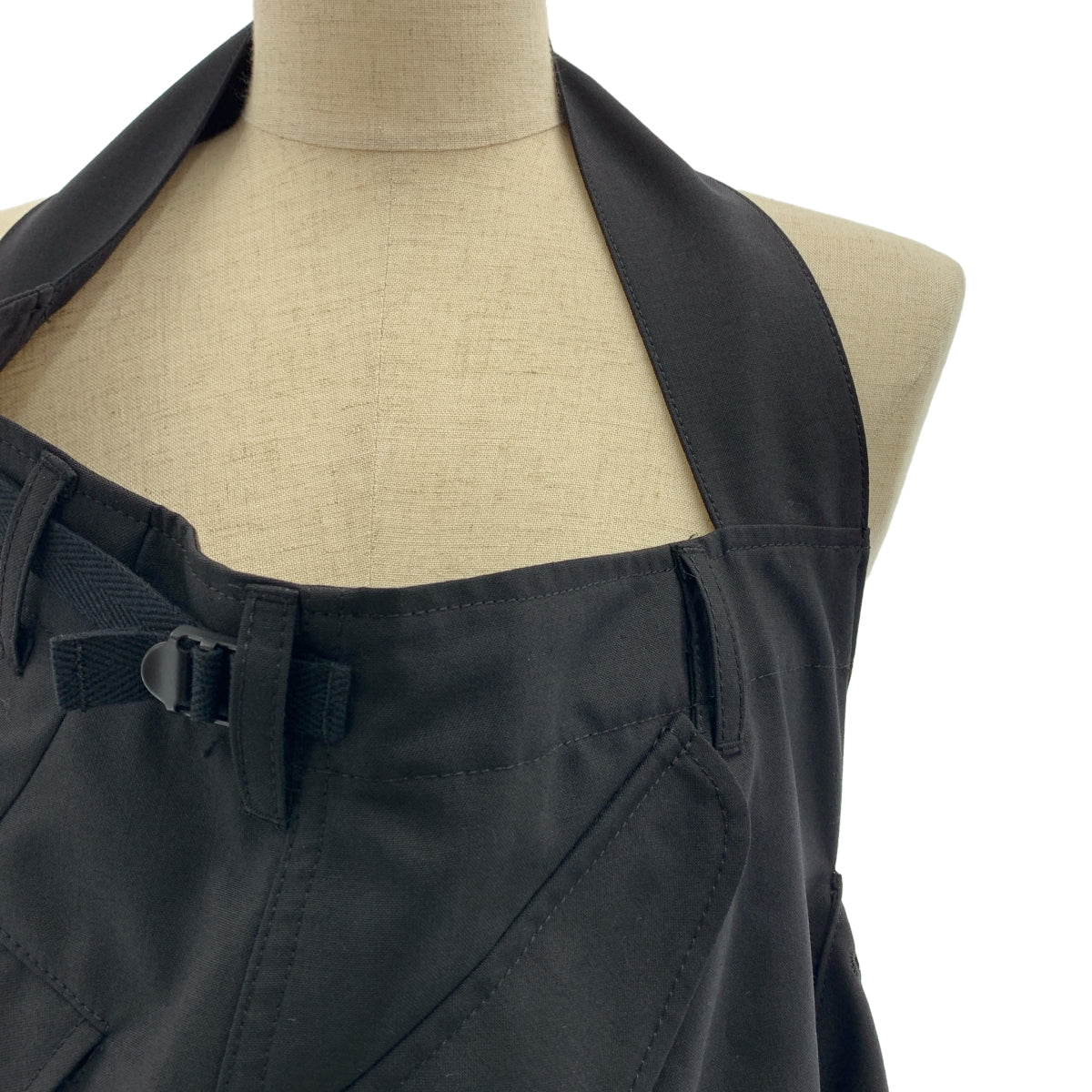 渡邊淳彌 | 2025 春夏系列 | 扭結工裝洋裝 | S 碼 | 黑色 | 女裝