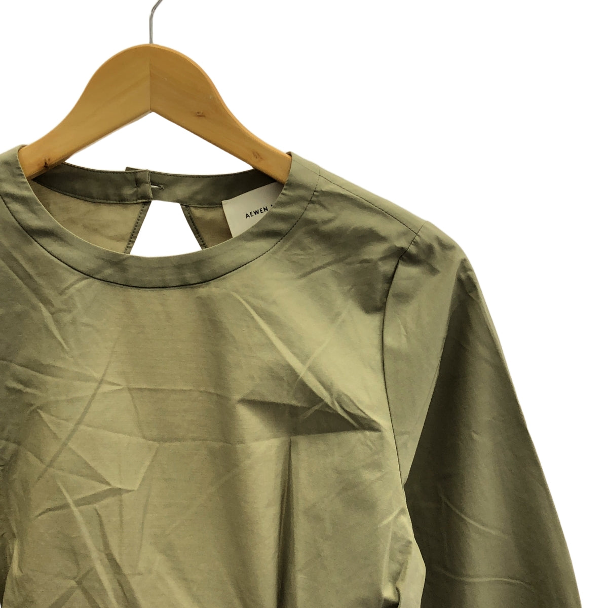 AEWEN MATOPH / イウエンマトフ | バックフレア クルーネックブラウス | F | オリーブ | レディース