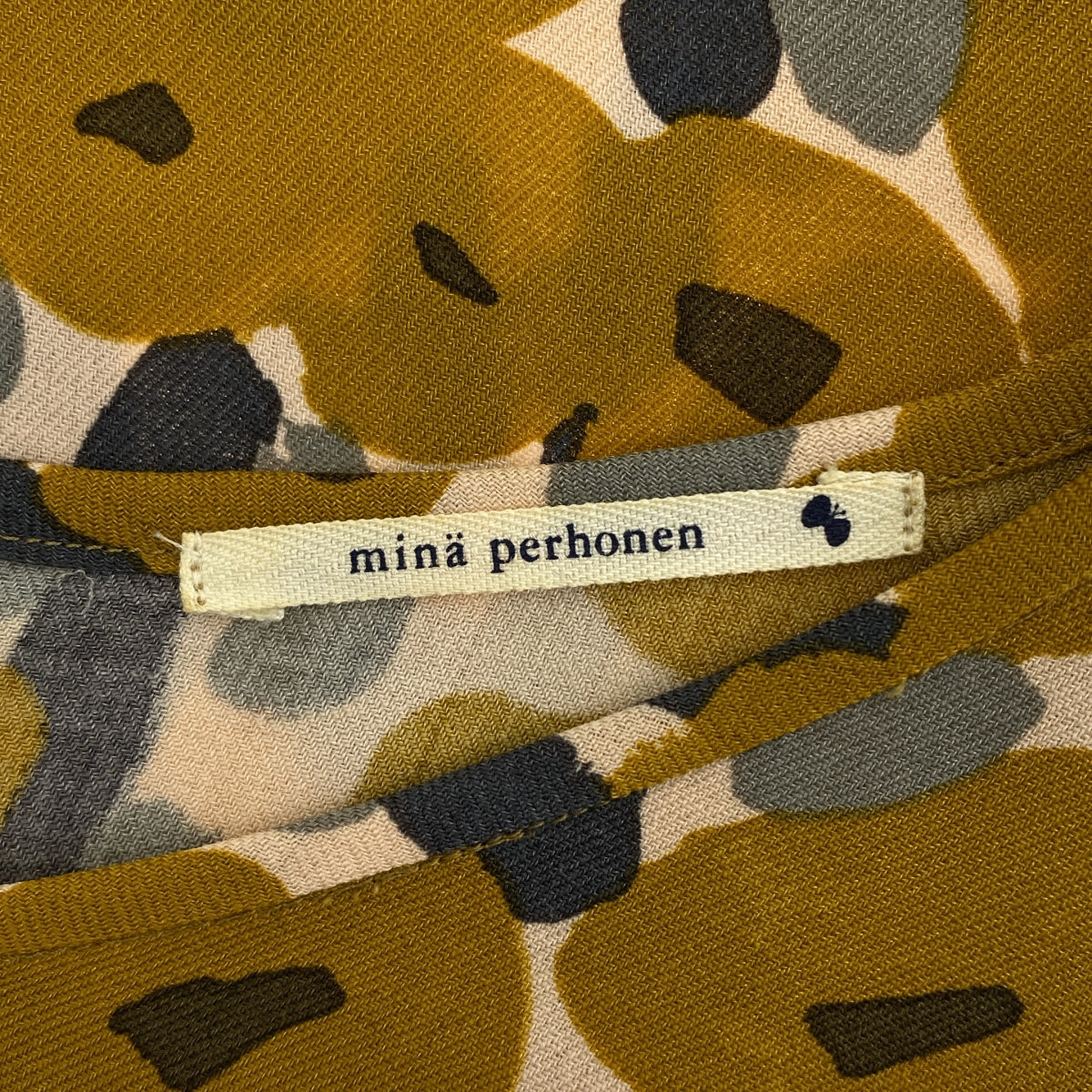 mina perhonen / 미나펠호넨 | sonata 소나타 울 실크 블라우스 | 36 | 옐로우 | 여성