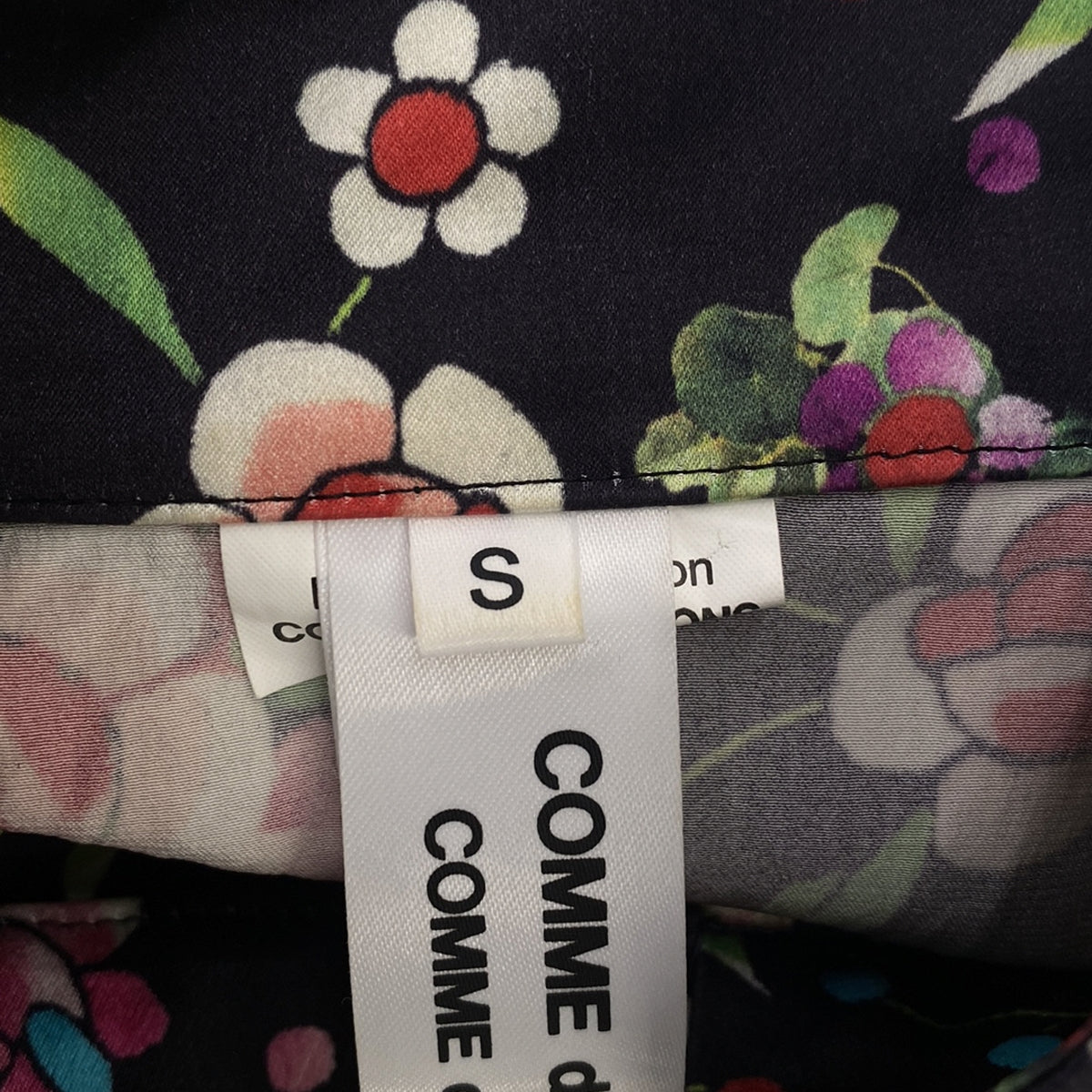 【美品】  COMME des GARCONS COMME des GARCONS / コムコム | 2021SS | シルク 花柄チャイナシャツ | S | ブラック | レディース