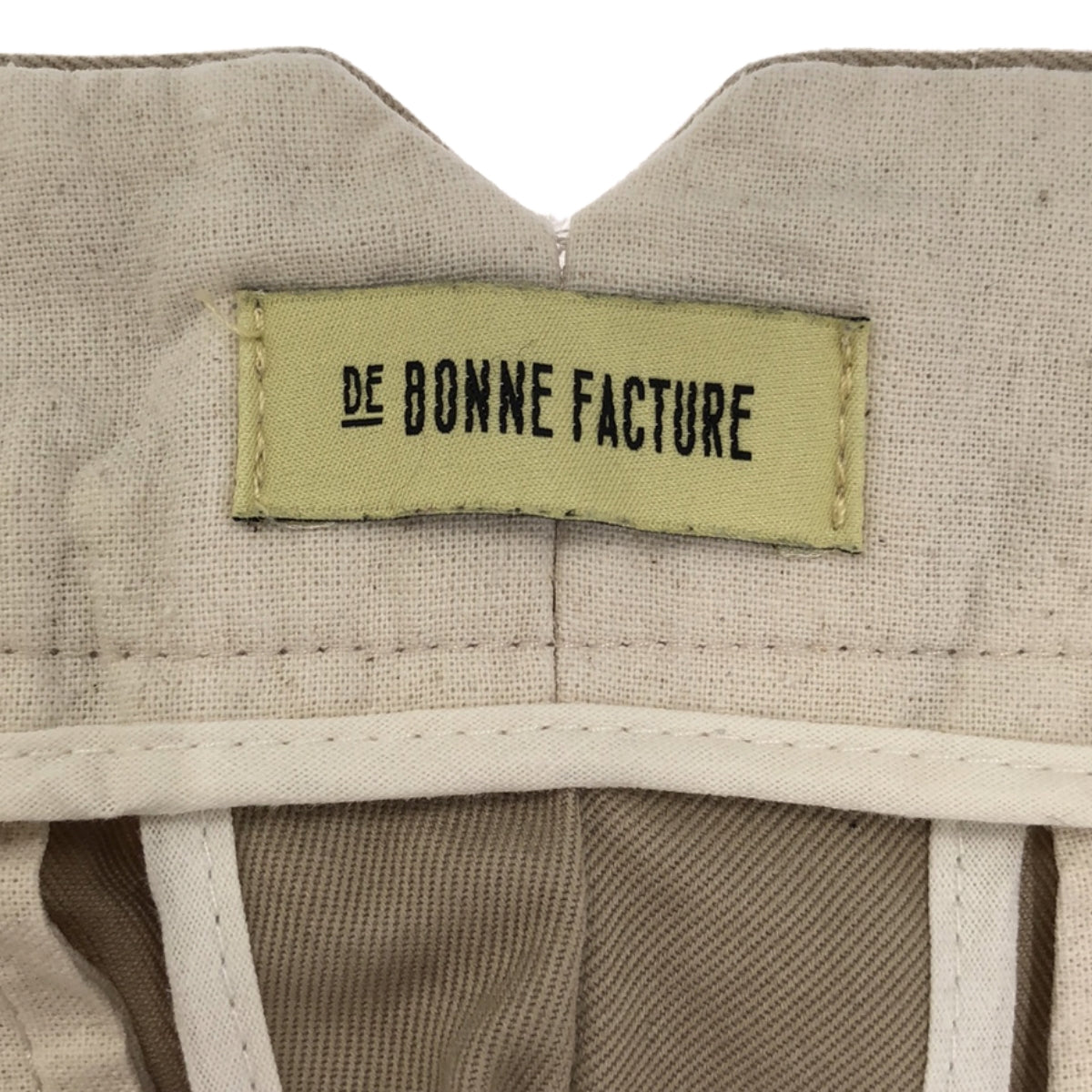 DE BONNE FACTURE | 2-pleat chino pants | Beige | Men's