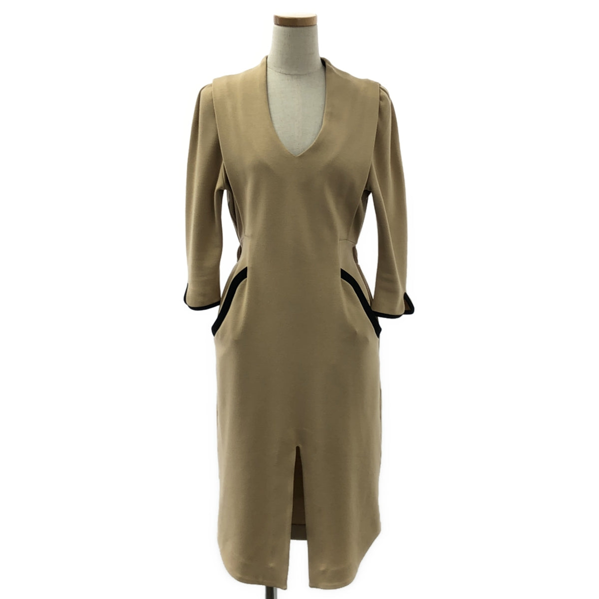 Mame Kurogouchi / マメクロゴウチ | Iライン ジャージー ワンピース | 1 | ベージュ/ブラック | レディース