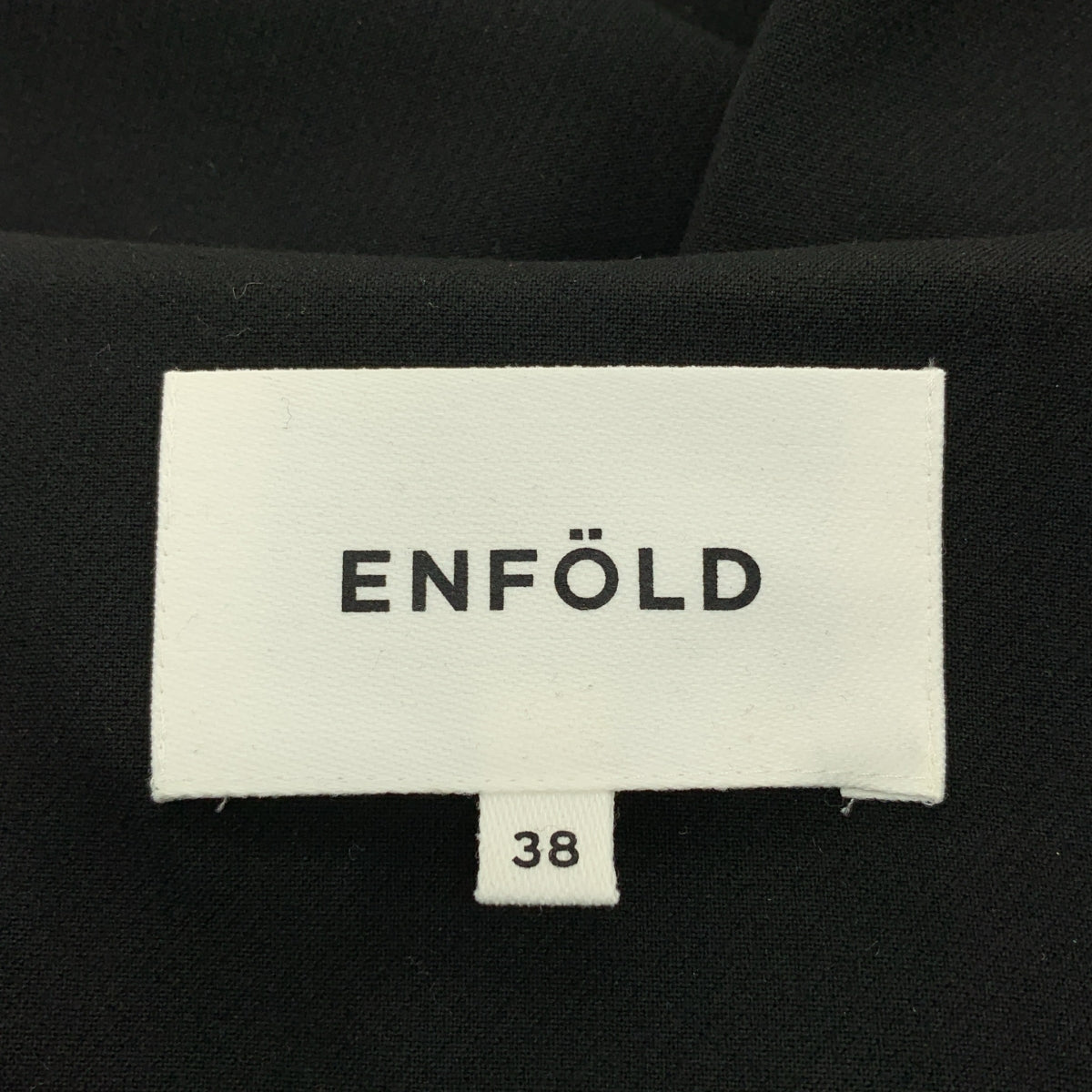 ENFOLD | 海綿雙交叉V領褶皺連身裙，帶口袋 | 38碼 | 黑色 | 女款