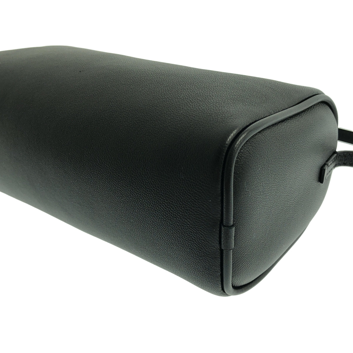 THE ROW | W1281 L97 90年代風格皮革手提包 |