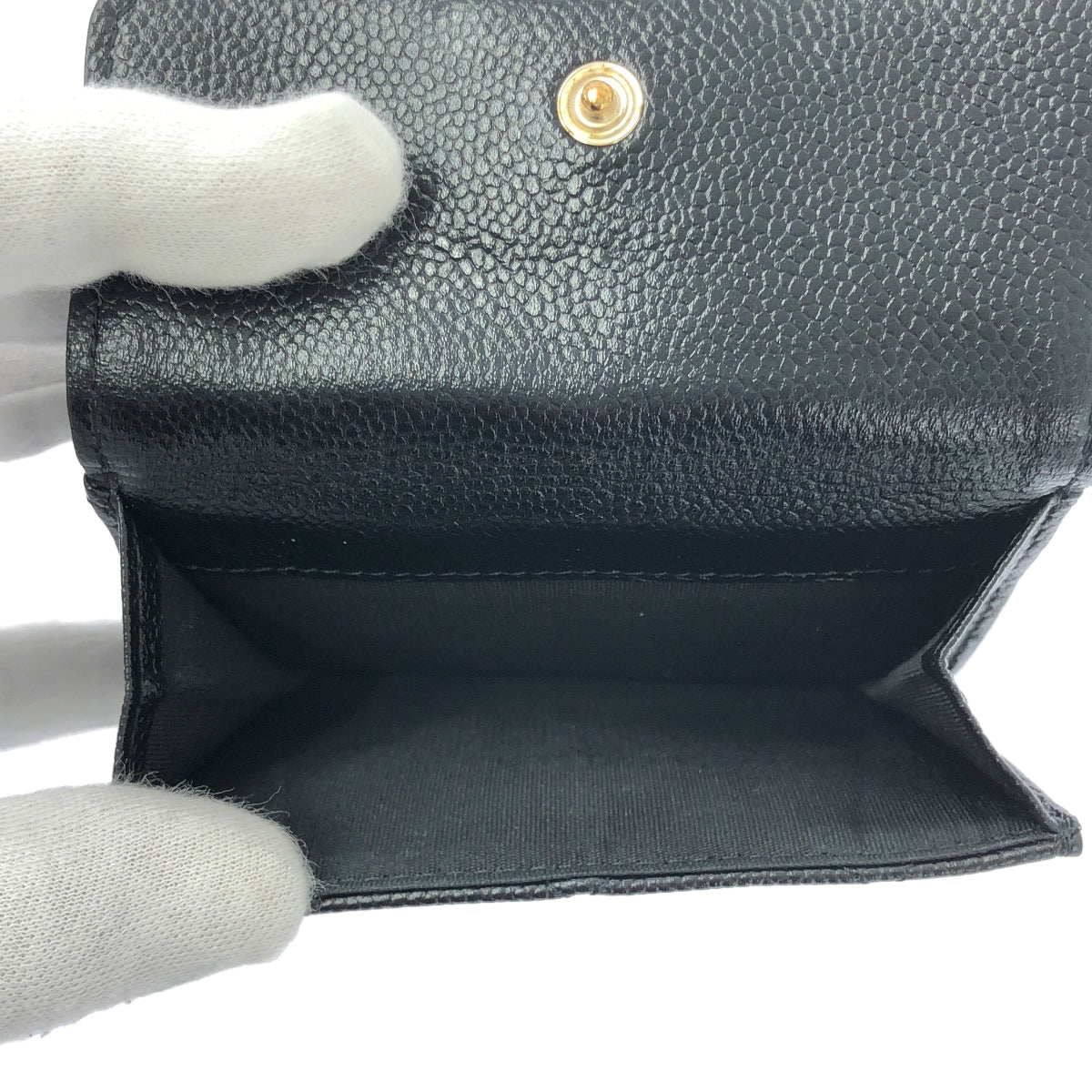 【美品】CHANELココマーク 財布 コンパクトウォレット キャビアスキン シャネル 三つ折り財布 マトラッセ ココマーク コンパクト