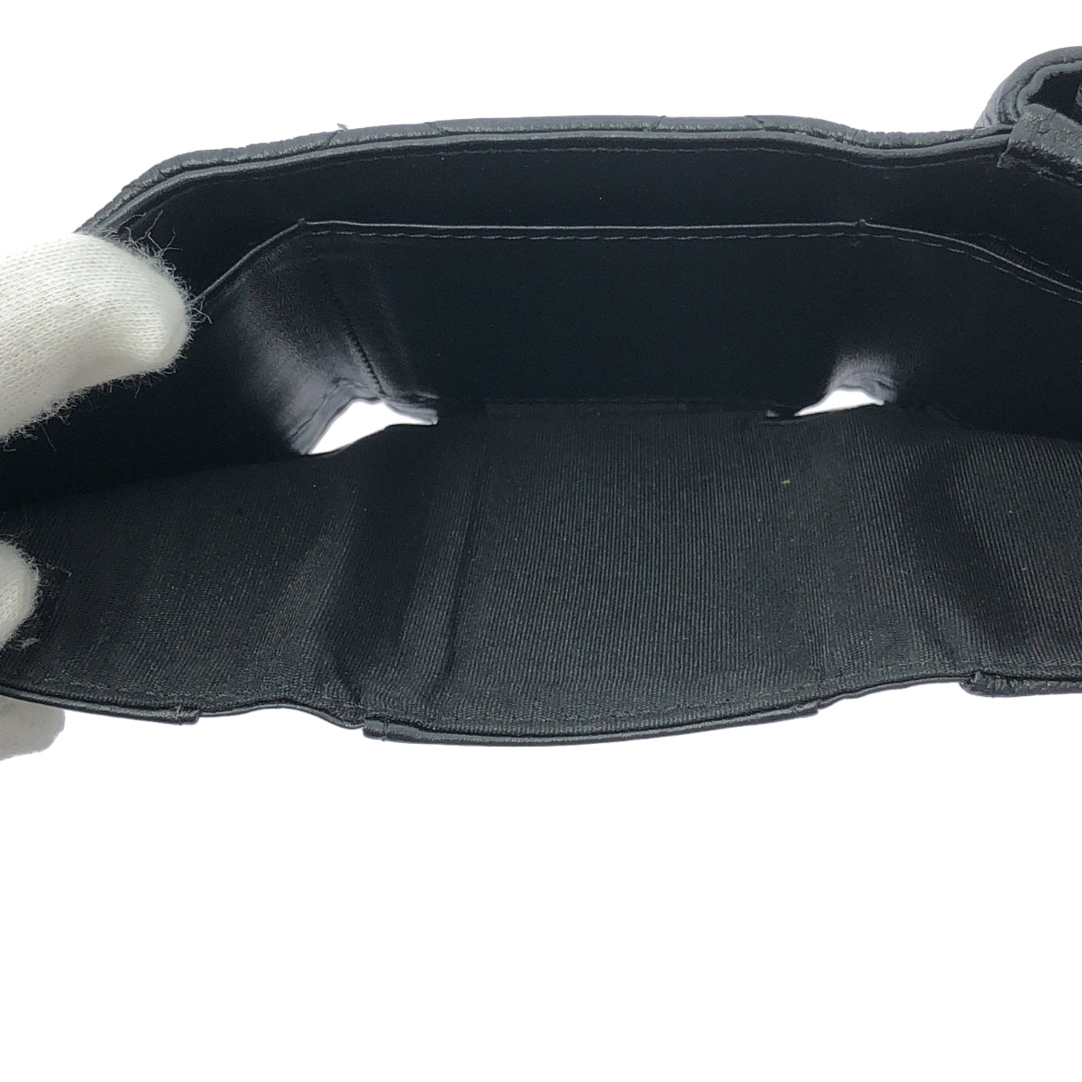 【美品】  CHANEL / シャネル | マトラッセ ココマーク キャビアスキン コンパクトウォレット 3つ折り財布 | ブラック | レディース