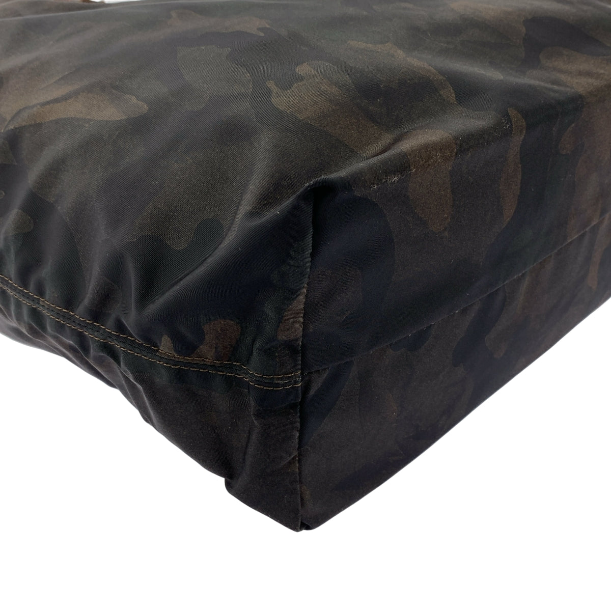 Felisi | 11-91 尼龍迷彩手提包，搭配皮革手柄 |