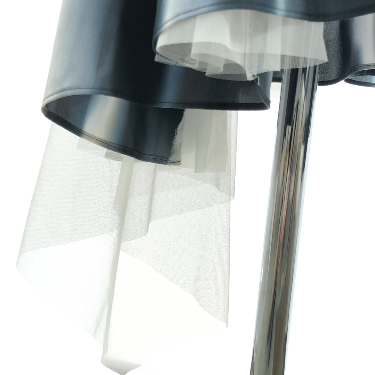 [新品] FETICO | 2023 秋冬 | 手工印花吊帶洋裝 | 全身印花聚酯纖維開衩洋裝 | 1 碼 | 灰色/白色 | 女款