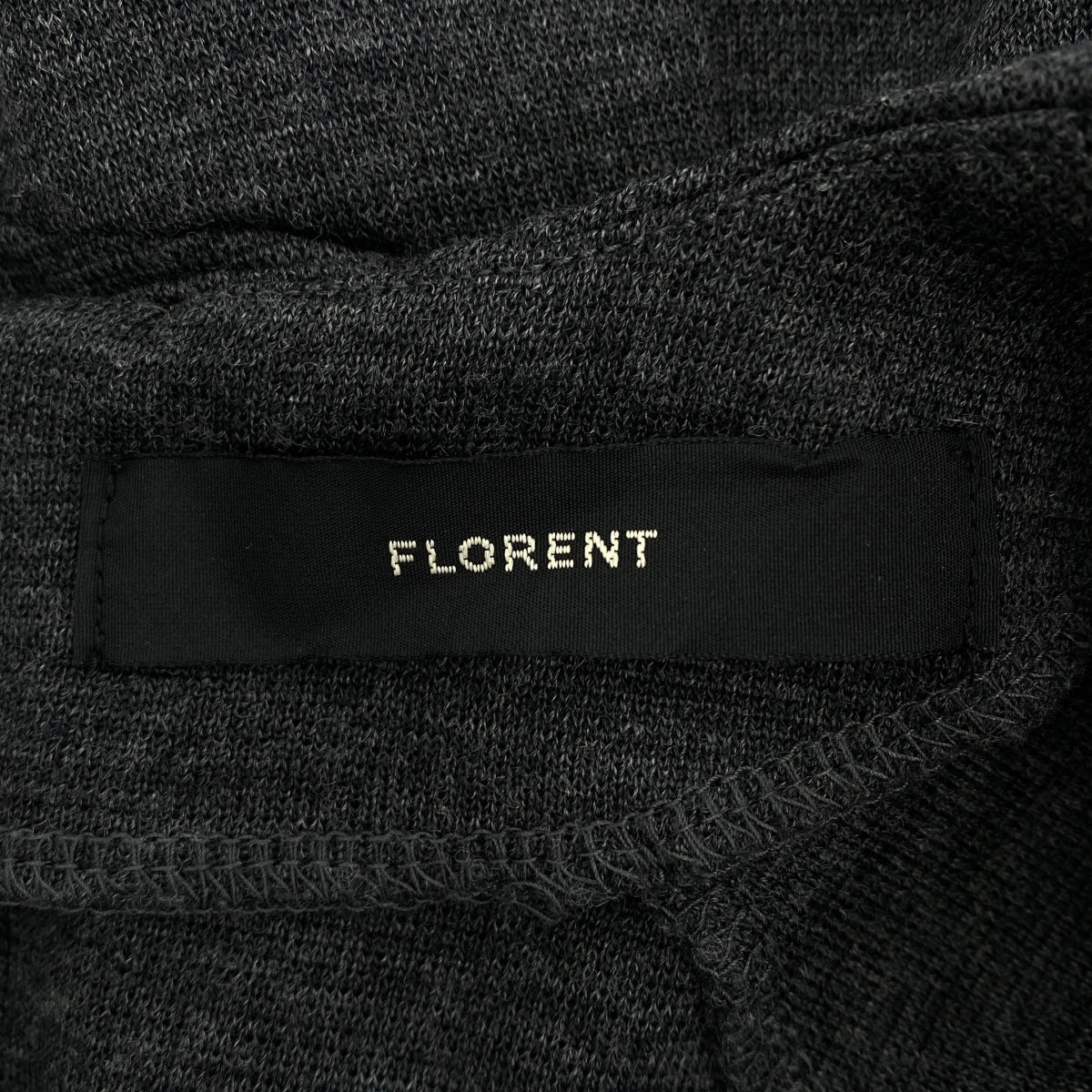 FLORENT | 羊毛圓形剪裁後拉鍊針織衫 | 灰色 | 女款